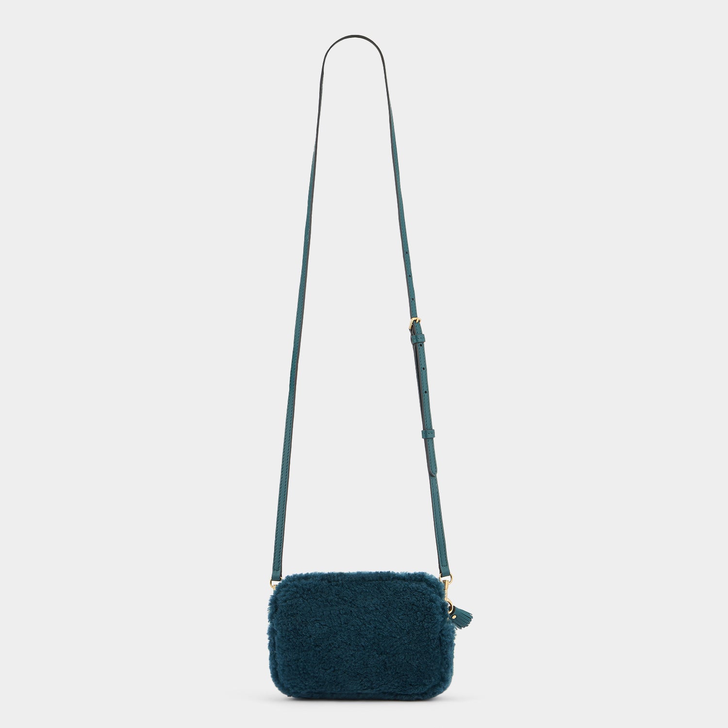 シアリング アイズ クロスボディ -

                  
                    Shearling in Dark Teal -
                  

                  Anya Hindmarch JP
