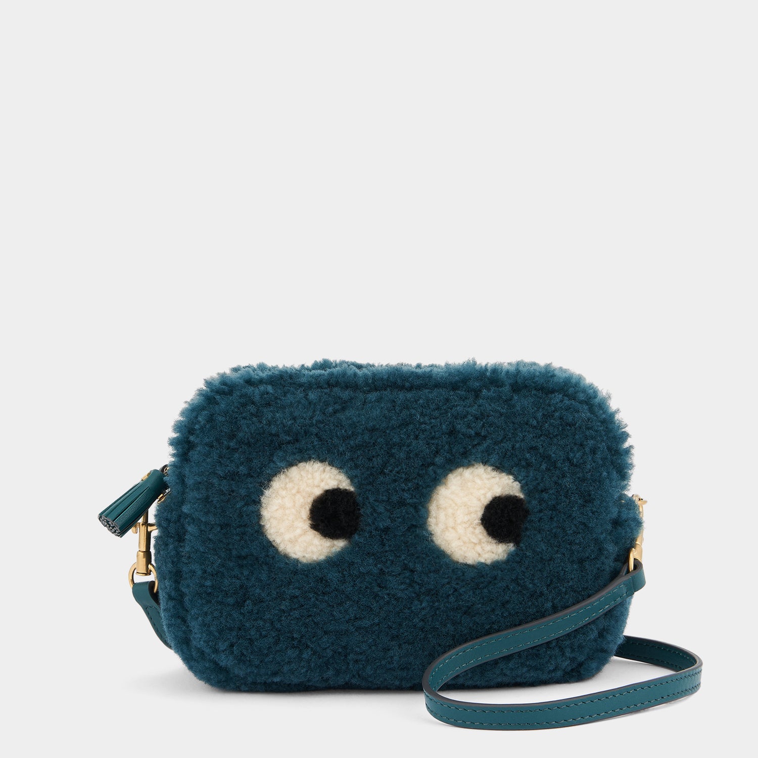 シアリング アイズ クロスボディ -

                  
                    Shearling in Dark Teal -
                  

                  Anya Hindmarch JP
