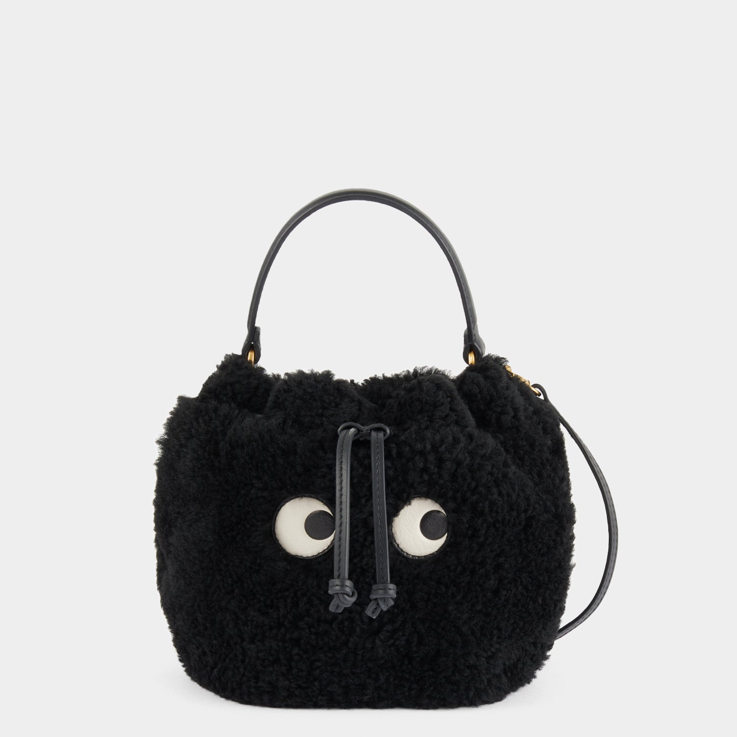 アイズ ドローストリング クロスボディ -

                  
                    Shearling in Black -
                  

                  Anya Hindmarch JP
