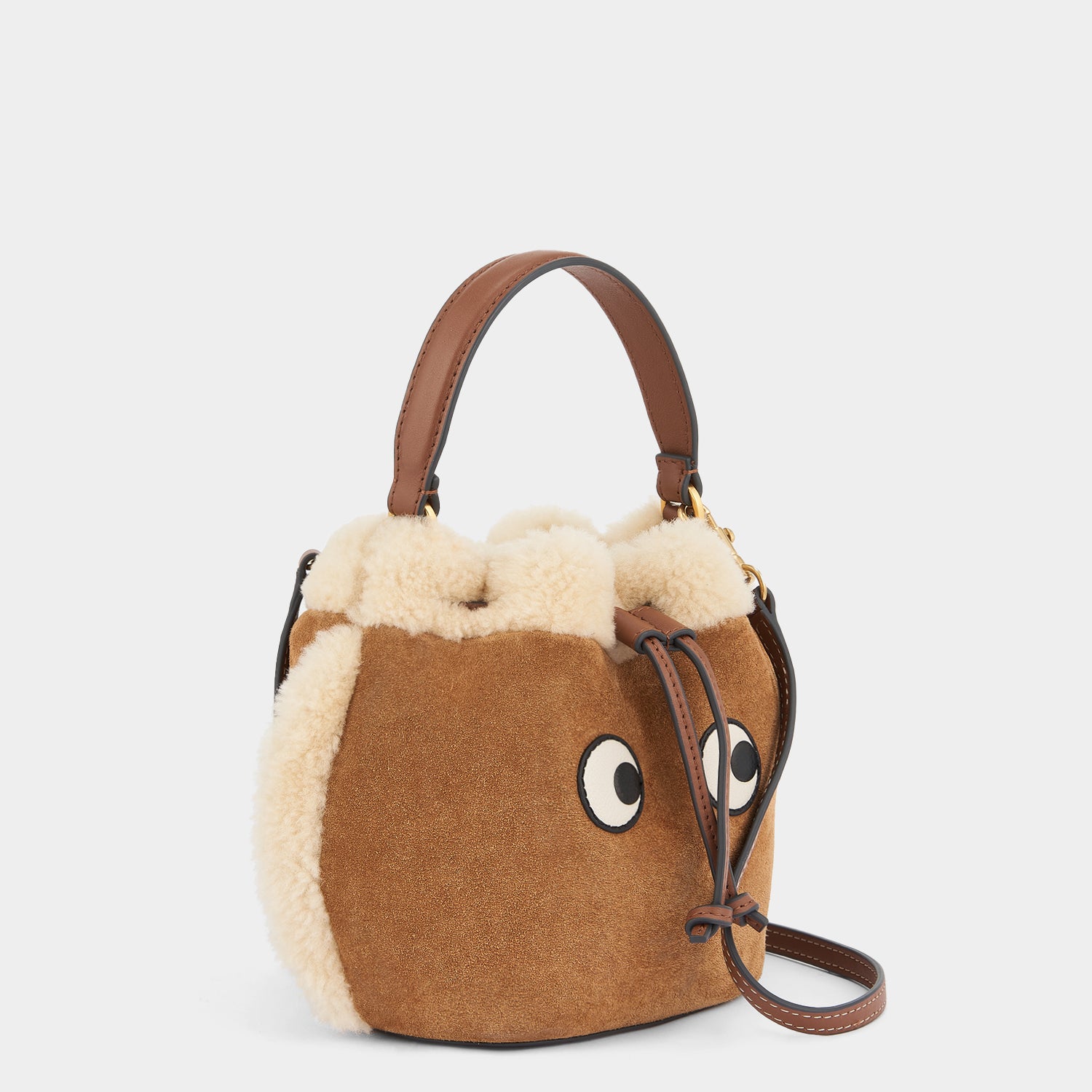 アイズ ドローストリング クロスボディ -

                  
                    Suede in Acorn -
                  

                  Anya Hindmarch JP
