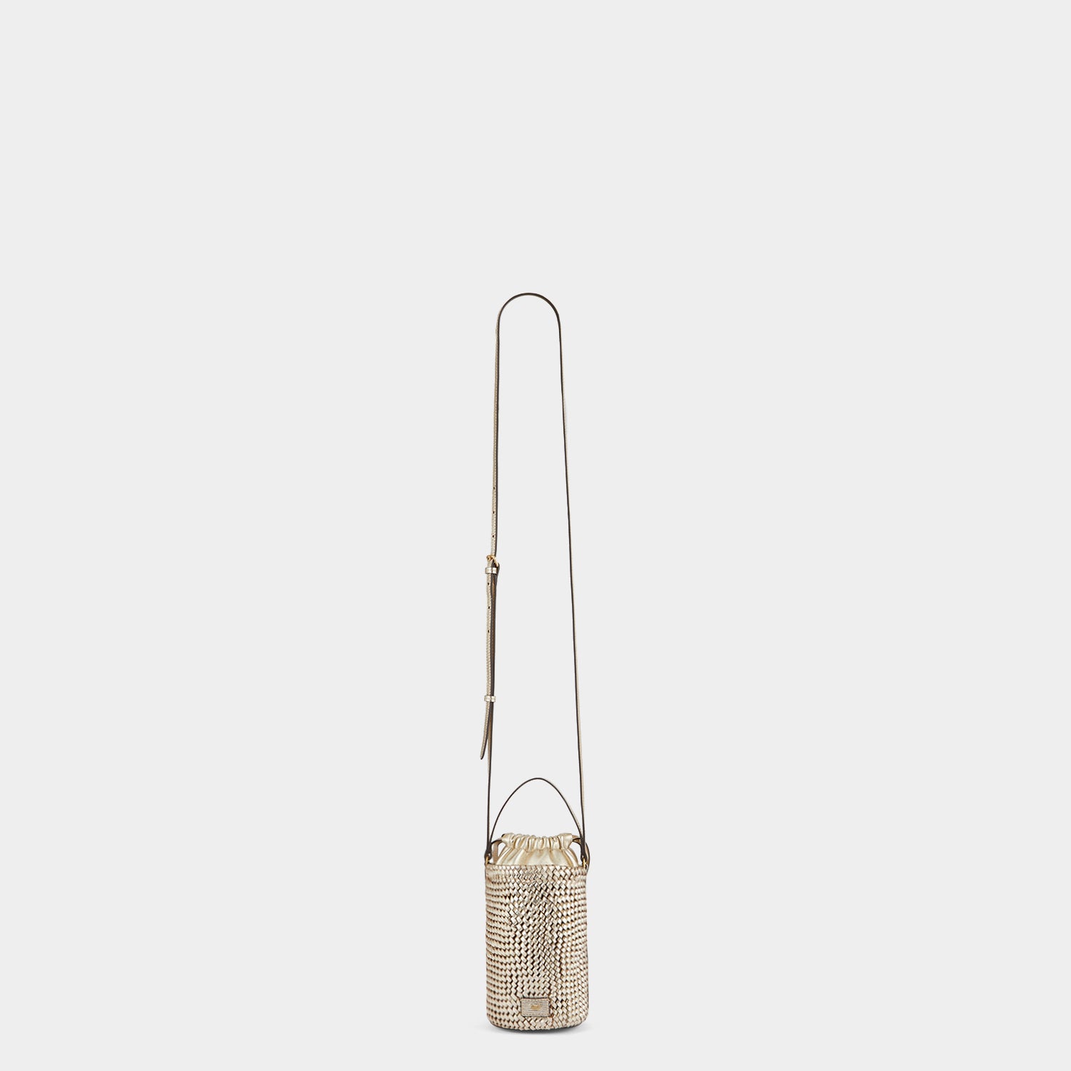 プラト ミニ アイズ クロスボディ -

                  
                    Capra Leather in Light Gold -
                  

                  Anya Hindmarch JP

