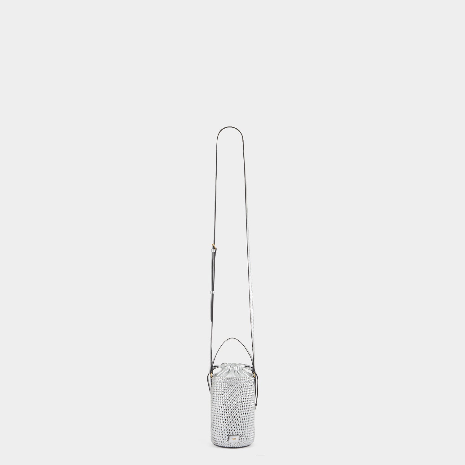 プラト ミニ アイズ クロスボディ -

                  
                    Capra Leather in Silver -
                  

                  Anya Hindmarch JP
