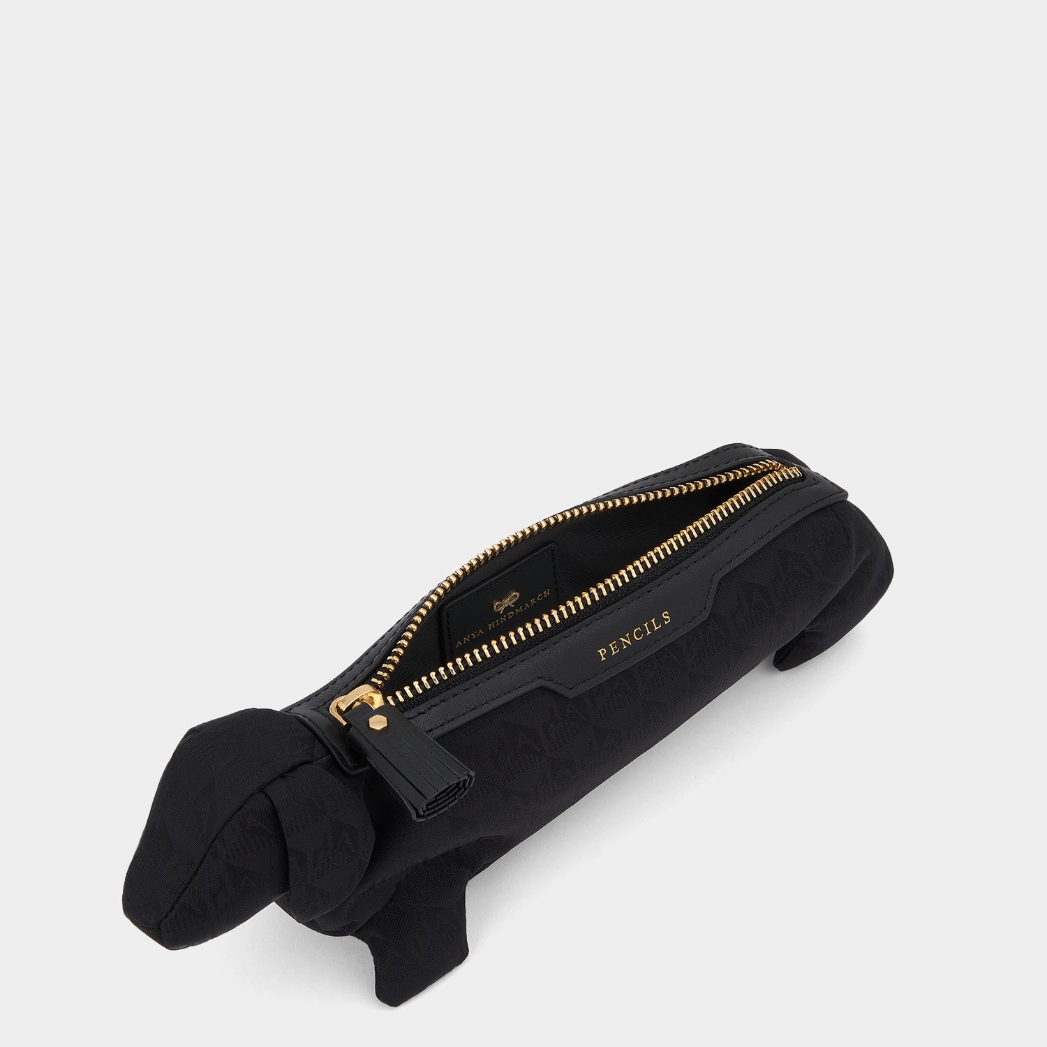 ドッグ ペンケース -

                  
                    AH Logo Nylon in Black -
                  

                  Anya Hindmarch JP
