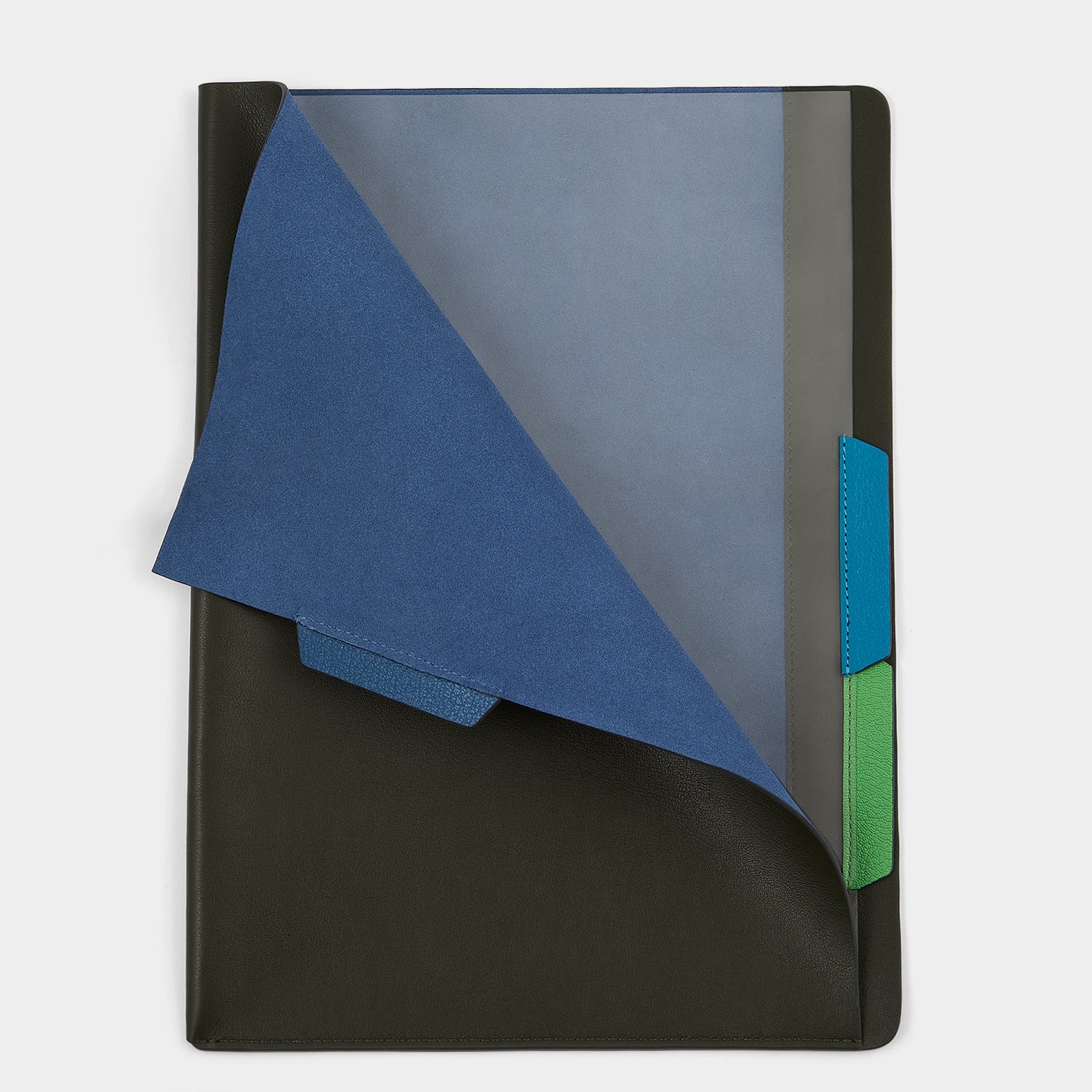A4 「Work」ドキュメント ケース -

                  
                    Polished Leather in Dark Olive -
                  

                  Anya Hindmarch JP
