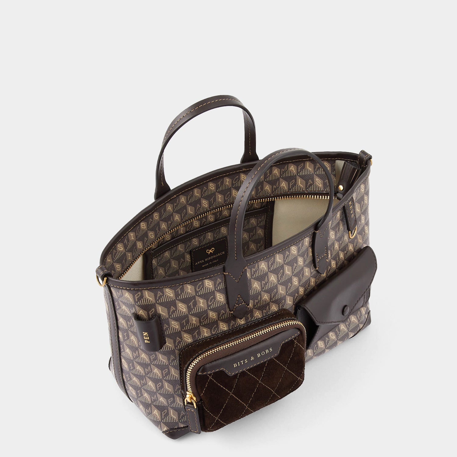 「I AM A Plastic Bag」 XS ポケット トート -

                  
                    Recycled Coated Canvas in Frost -
                  

                  Anya Hindmarch JP
