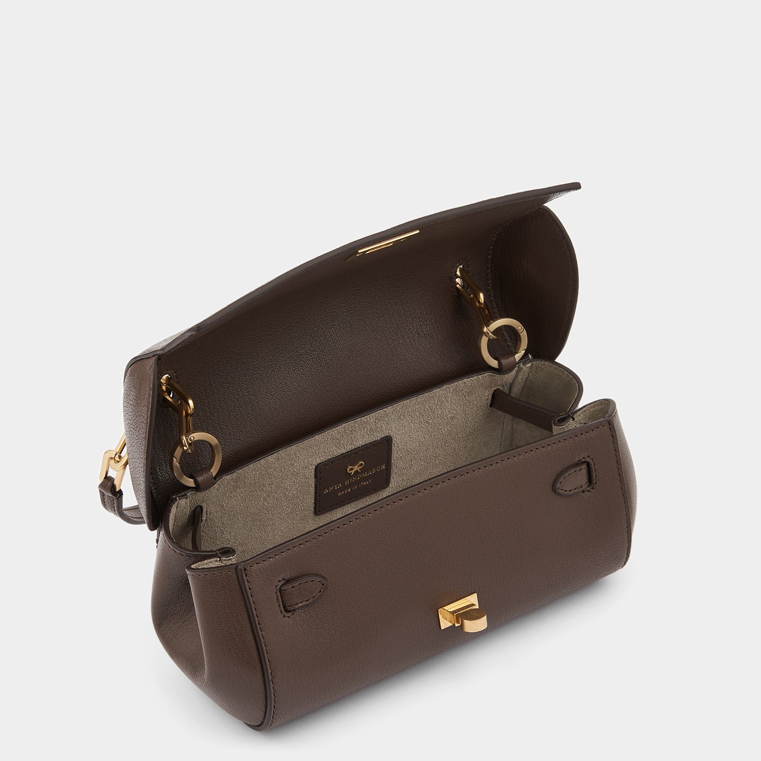 チューブ バッグ -

                  
                    High Shine Capra in Truffle -
                  

                  Anya Hindmarch JP
