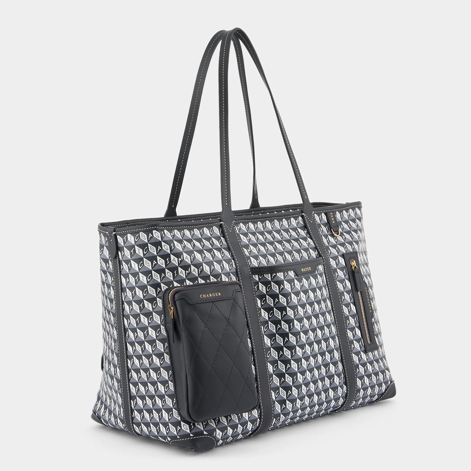 「I AM A Plastic Bag」 インフライト トート -

                  
                    Recycled Coated Canvas in Charcoal -
                  

                  Anya Hindmarch JP
