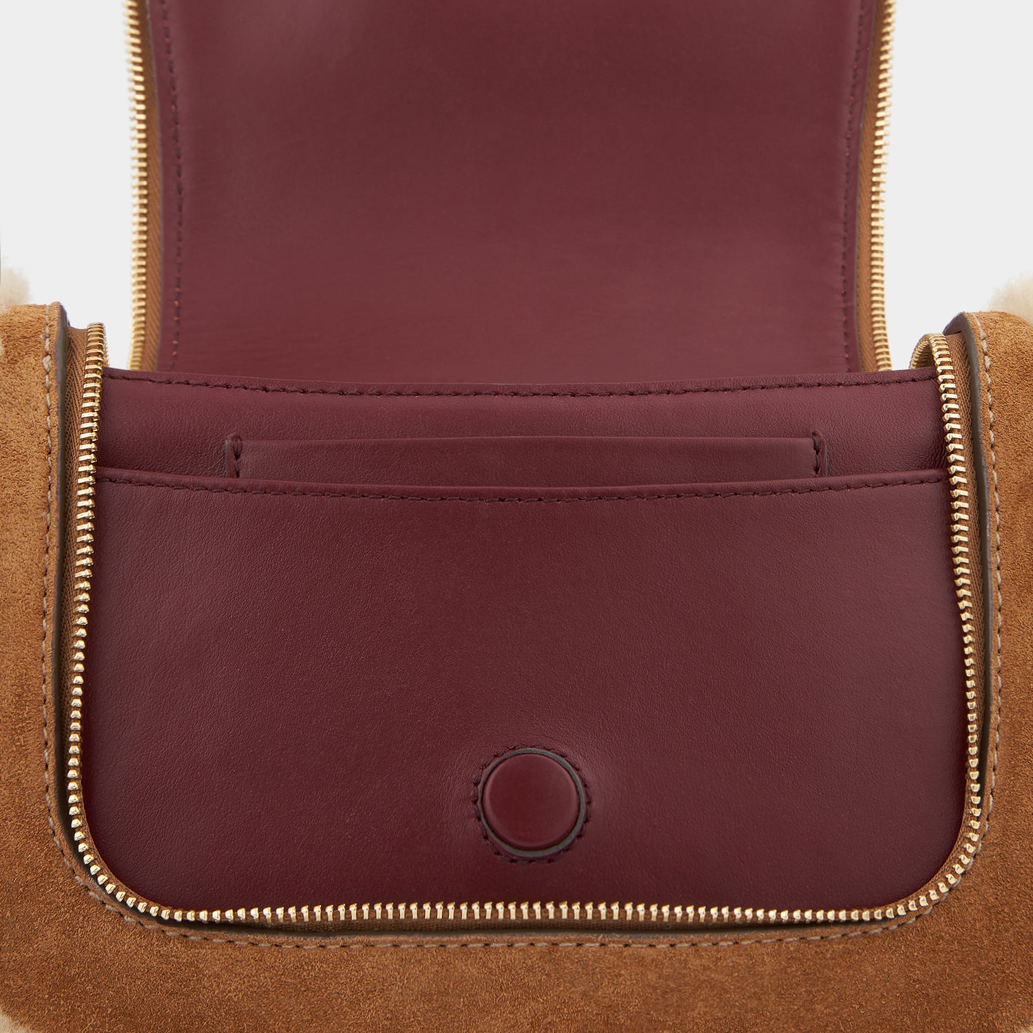 ヴィア ソフト サッチェル スモール -

                  
                    Suede in Acorn -
                  

                  Anya Hindmarch JP
