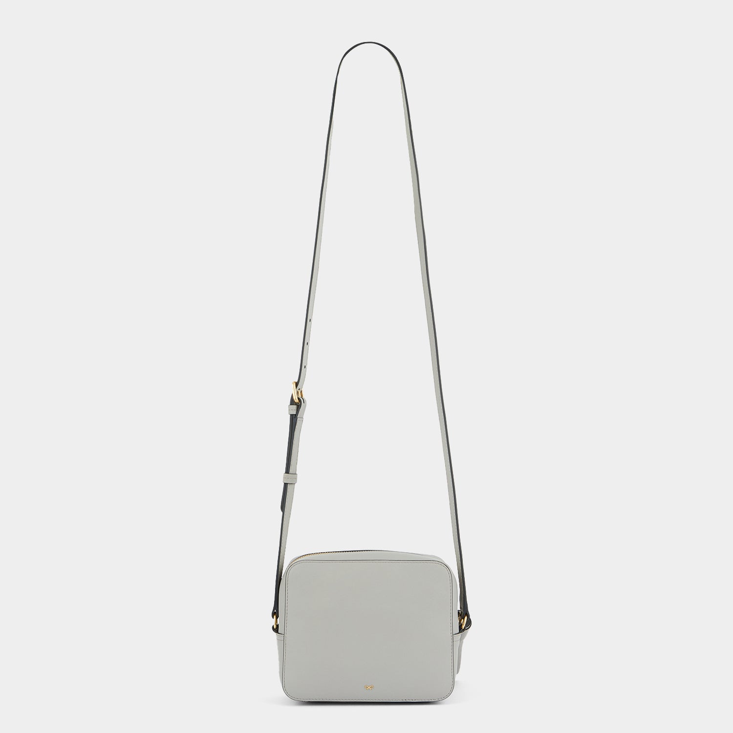 ウィンク クロスボディ -

                  
                    Calf Leather in Bright Slate -
                  

                  Anya Hindmarch JP
