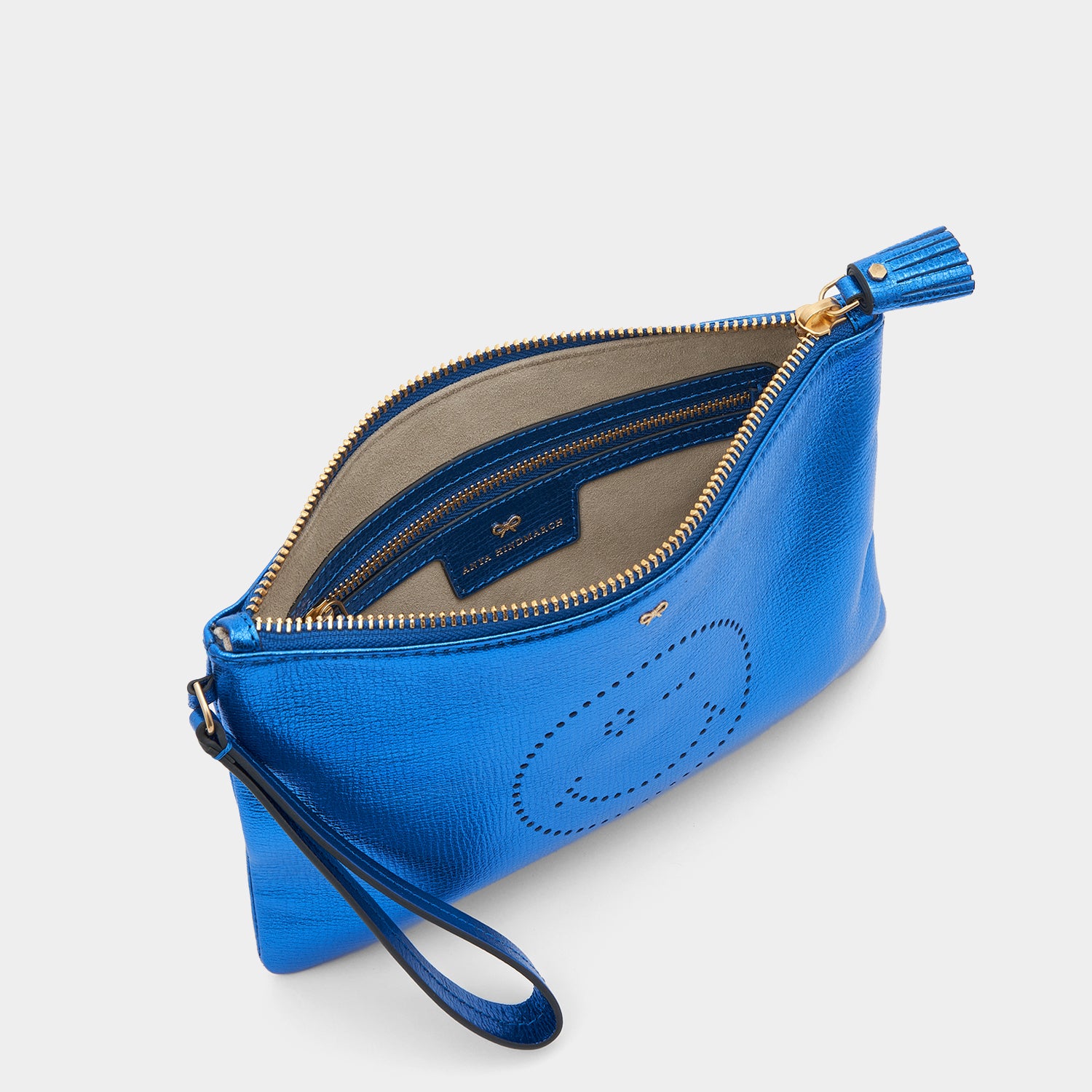 ウィンク ジップトップポーチ -

                  
                    Capra Leather in Electric Blue -
                  

                  Anya Hindmarch JP

