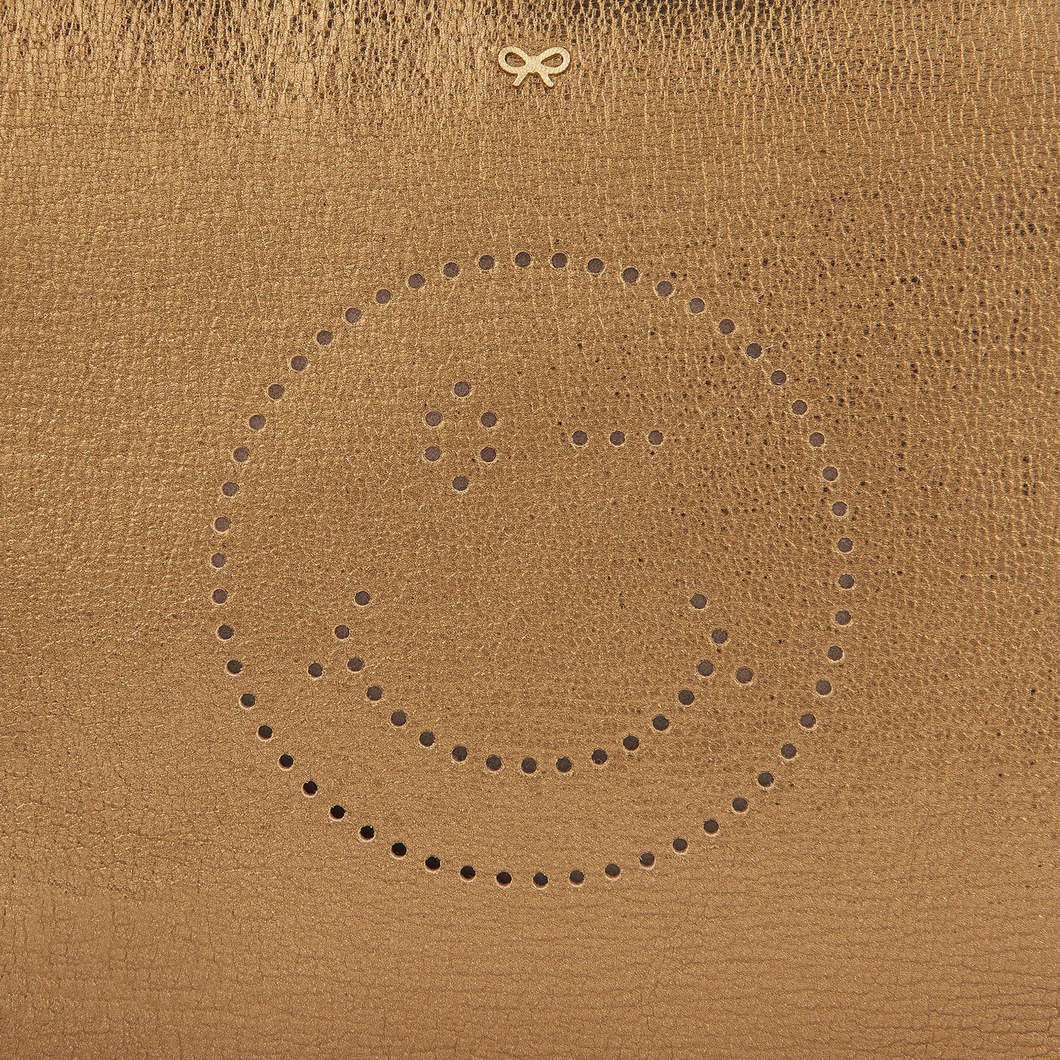 ウィンク ジップトップポーチ -

                  
                    Capra Leather in Old Gold -
                  

                  Anya Hindmarch JP
