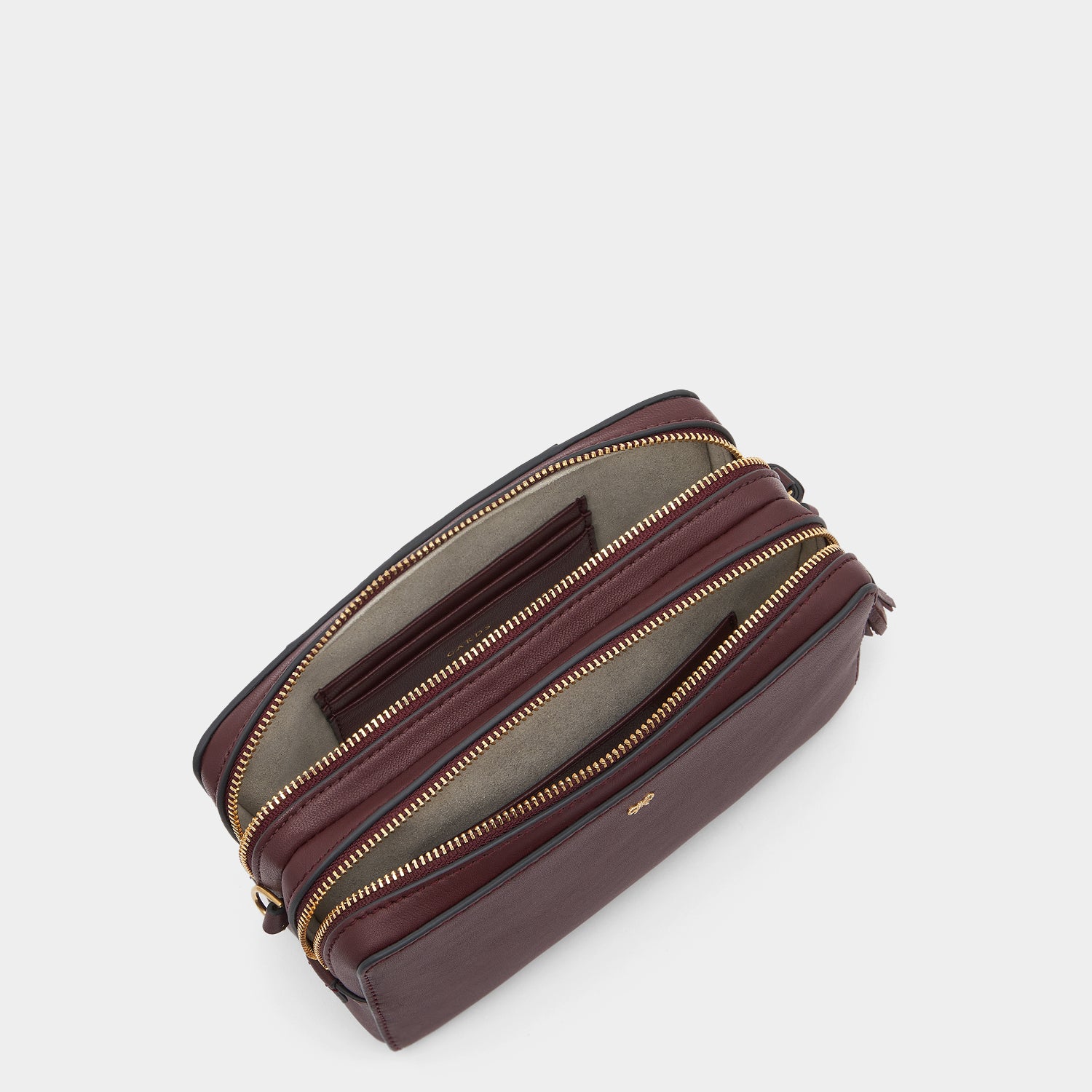 ダブルジップ クロスボディ -

                  
                    Calf Leather in Claret -
                  

                  Anya Hindmarch JP
