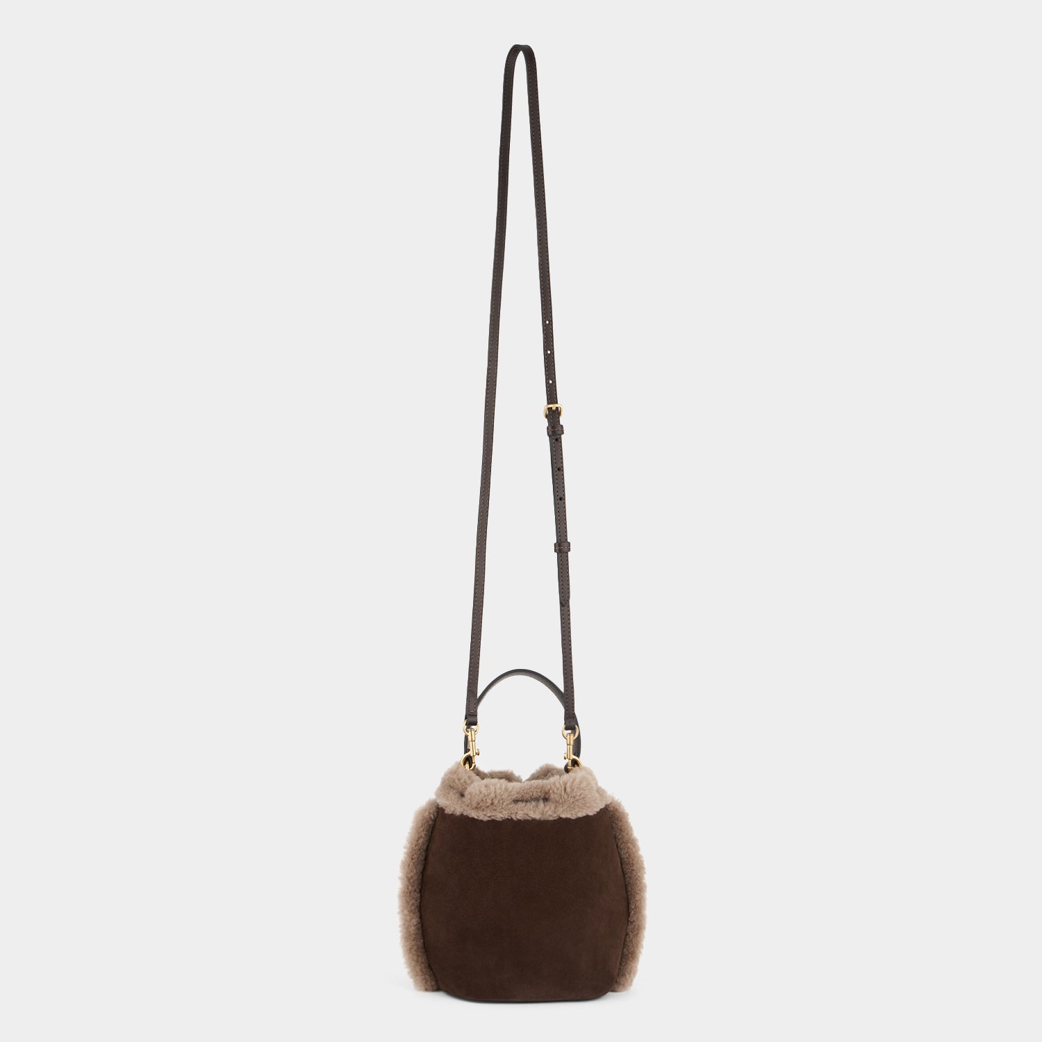 アイズ ドローストリング クロスボディ -

                  
                    Suede in Coffee -
                  

                  Anya Hindmarch JP
