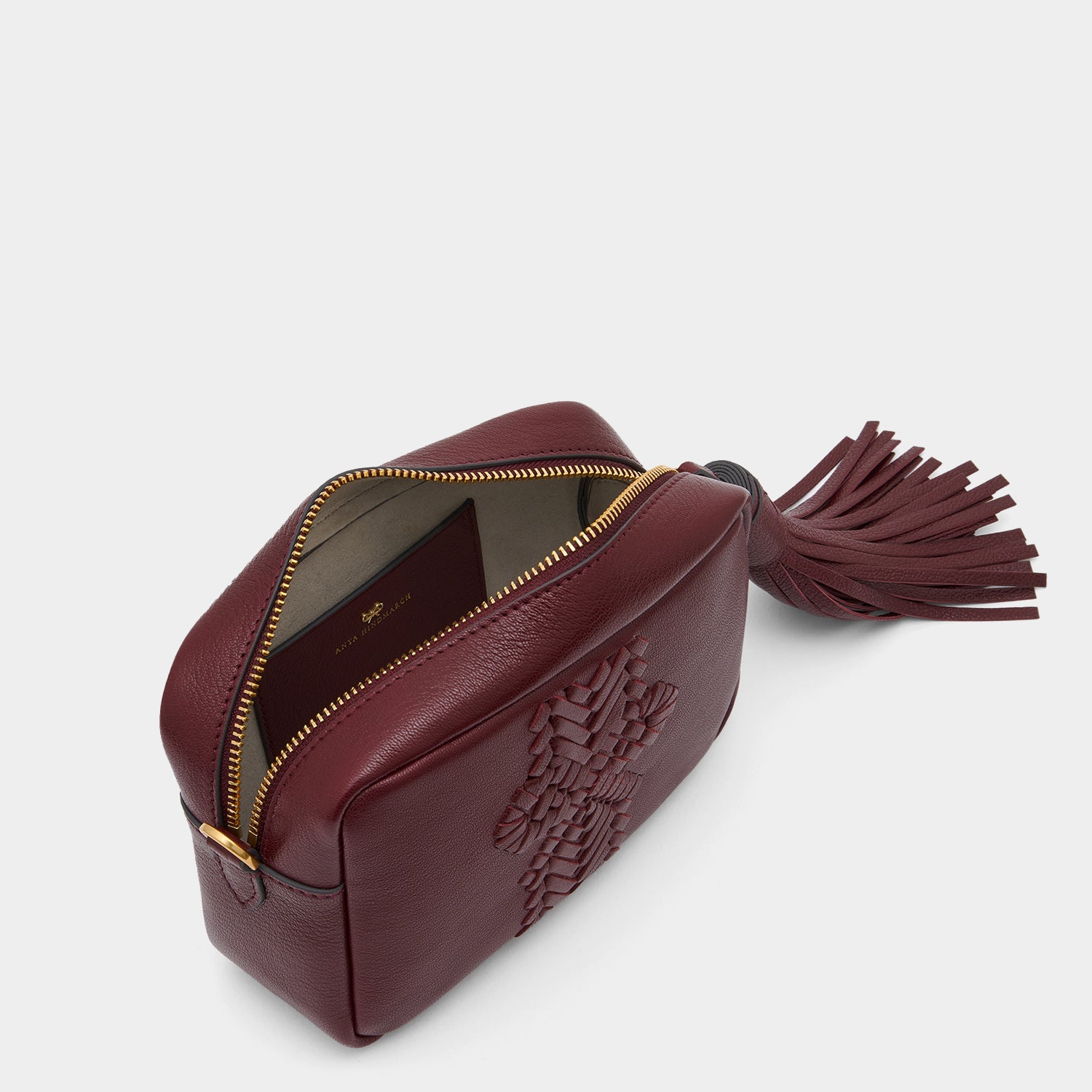 ニーソン タッセル クロスボディ -

                  
                    Shiny Capra in Rosewood -
                  

                  Anya Hindmarch JP
