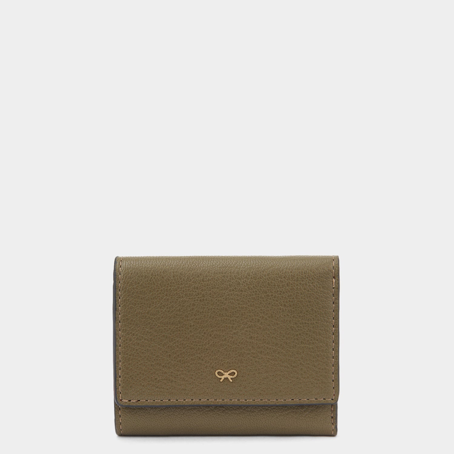 ザニー ミニ 三つ折り ウォレット -

                  
                    Grainy Capra in Fern -
                  

                  Anya Hindmarch JP
