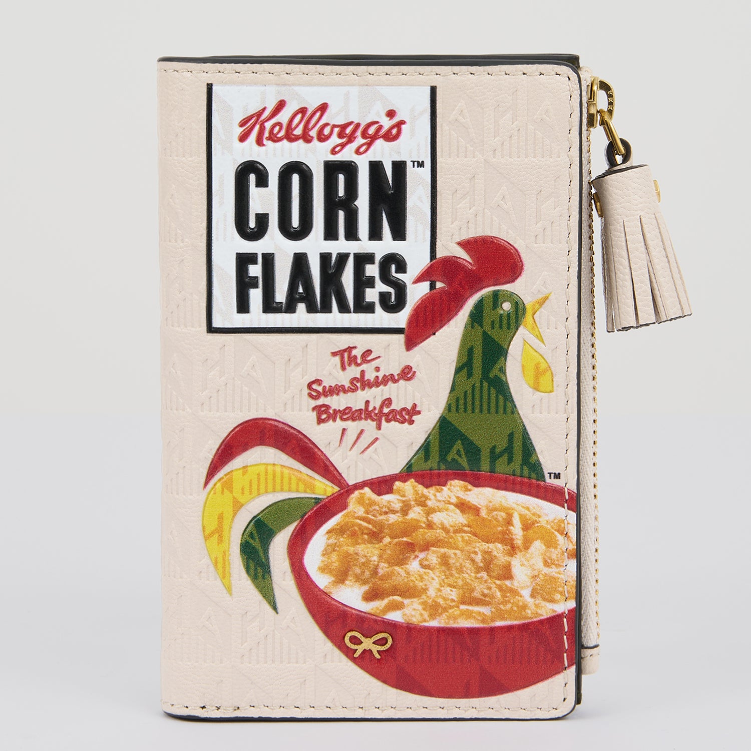 「Cornflakes」フォールディング ウォレット -

                  
                    Shiny Capra in Chalk -
                  

                  Anya Hindmarch JP
