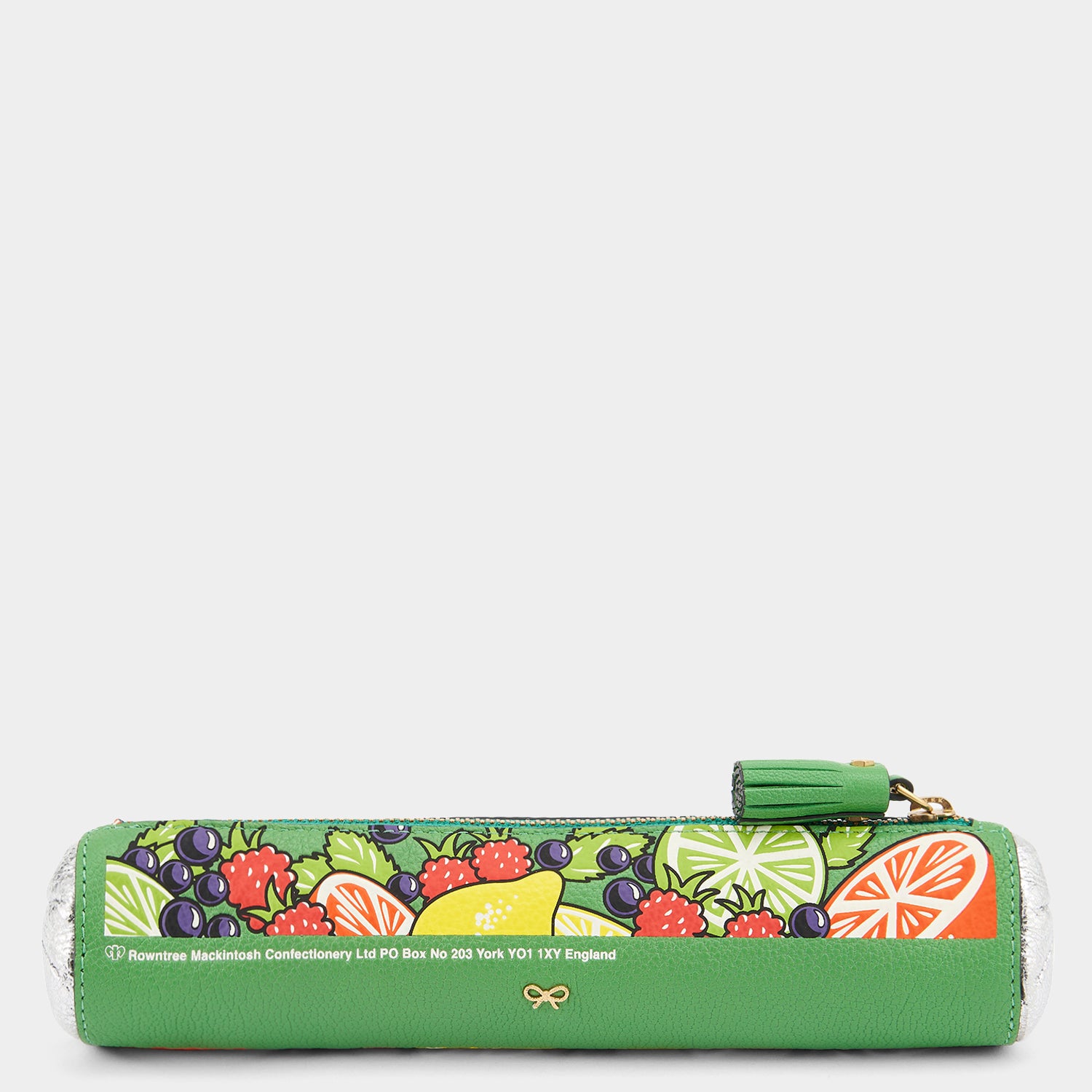 「Fruit Pastilles」ペンケース -

                  
                    Capra Leather in Grass Green -
                  

                  Anya Hindmarch JP
