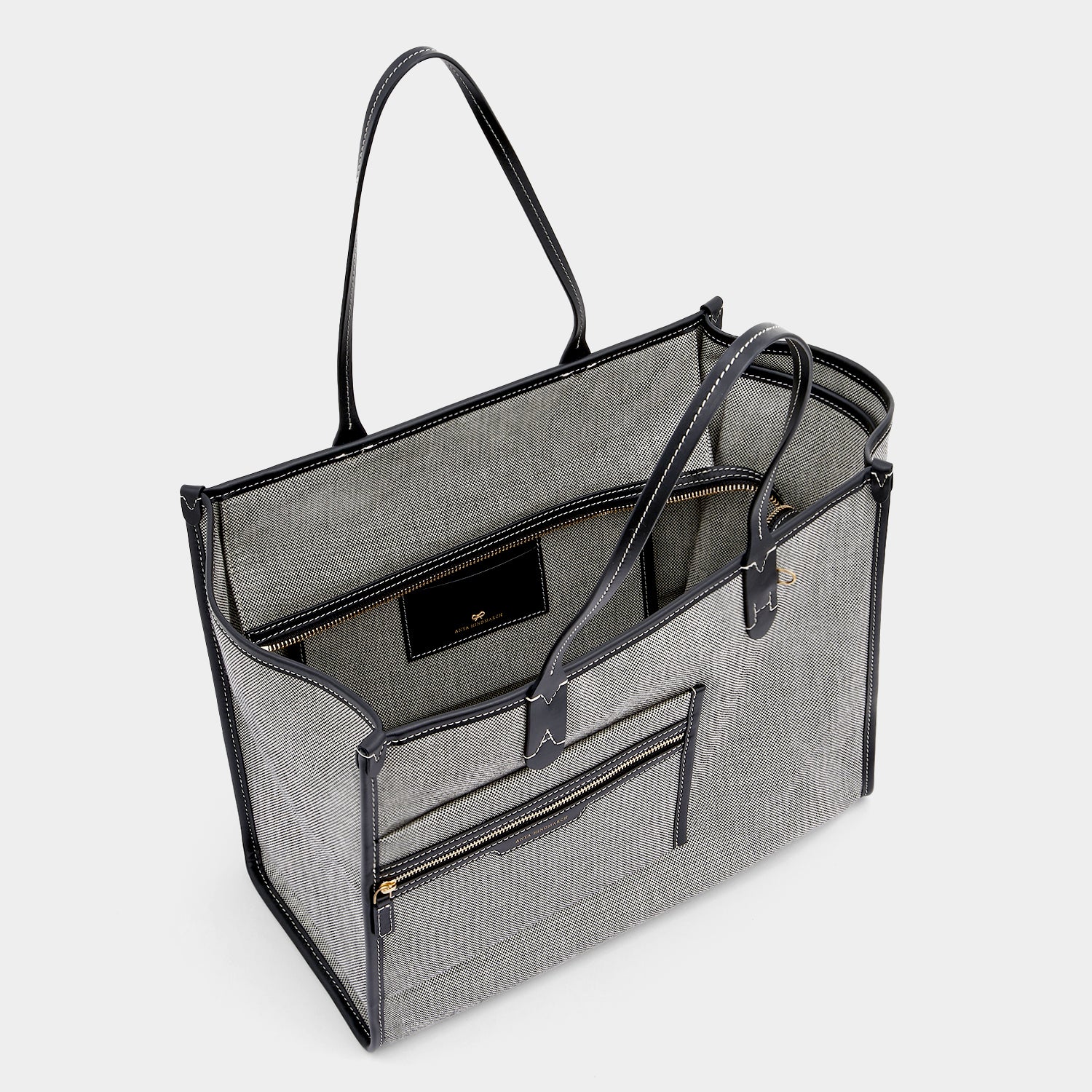 ポケット トート -

          
            Mixed Canvas in Salt and Pepper -
          

          Anya Hindmarch JP
