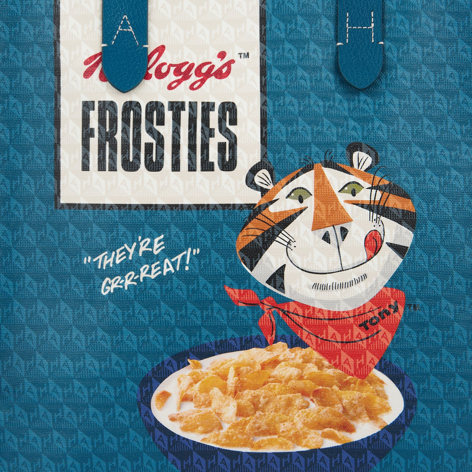 「Frosties」ショッパー -

                  
                    Recycled Canvas in Light Petrol -
                  

                  Anya Hindmarch JP
