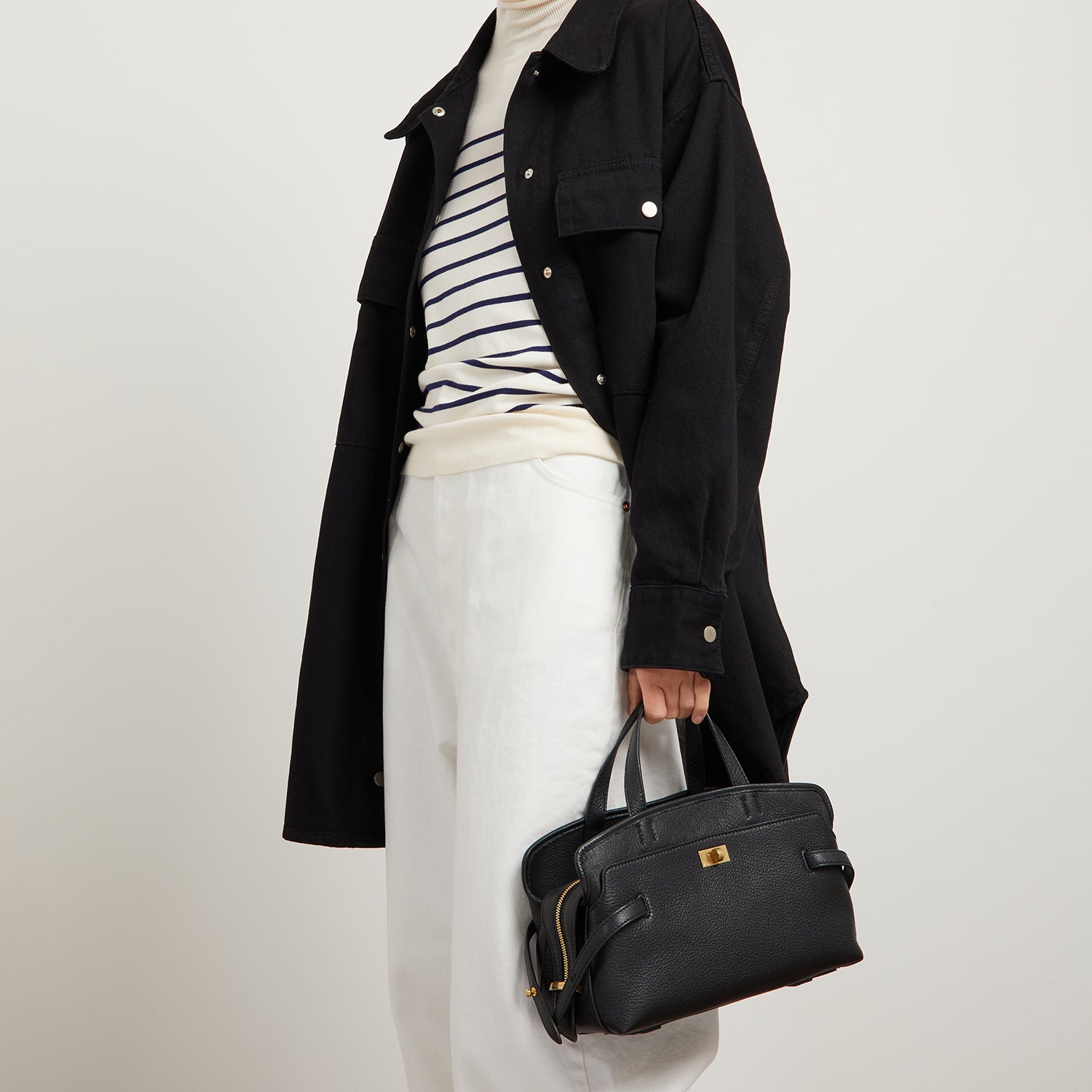 スモール ウィルソン -

          
            Grain Leather in Black -
          

          Anya Hindmarch JP
