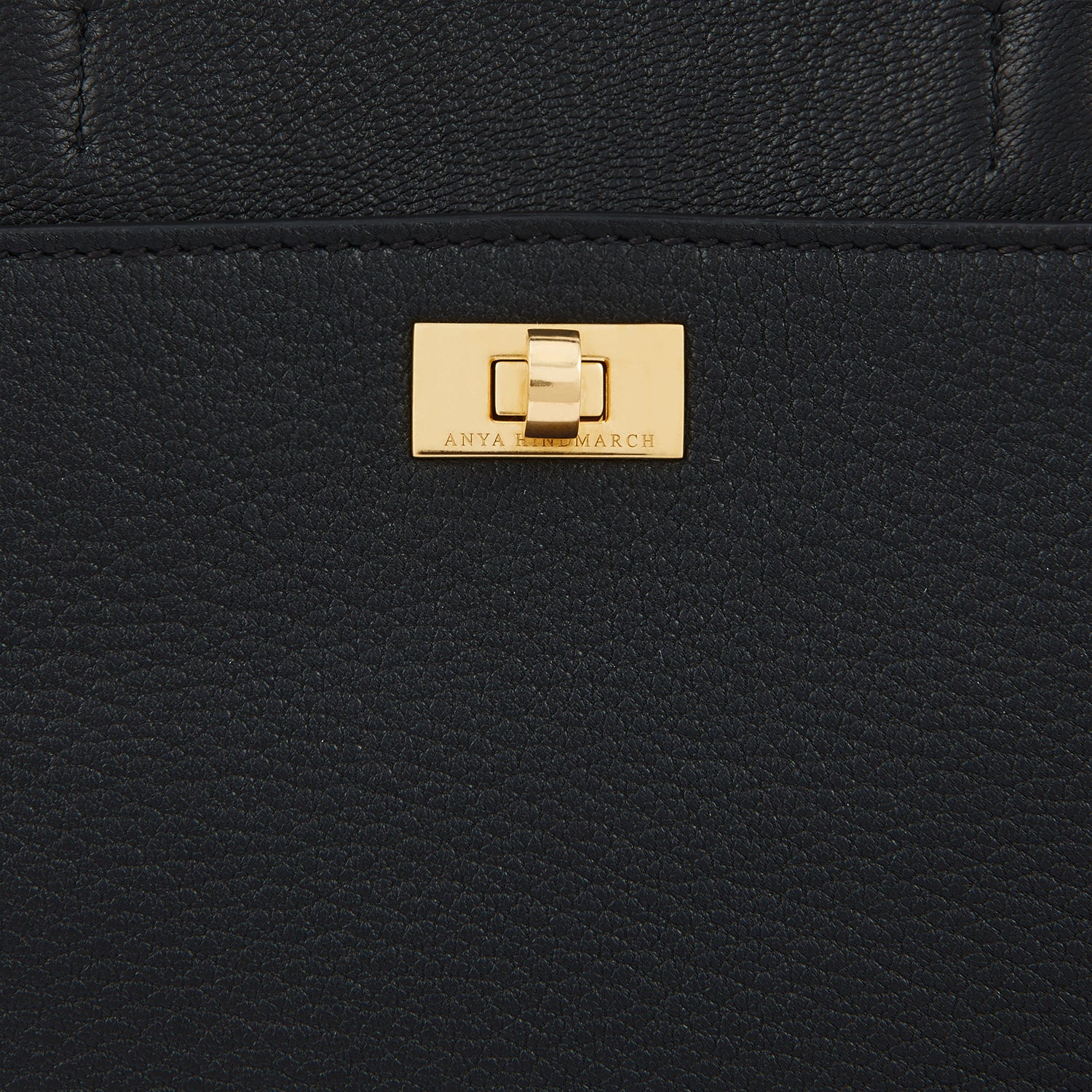 スモール ウィルソン -

          
            Grain Leather in Black -
          

          Anya Hindmarch JP

