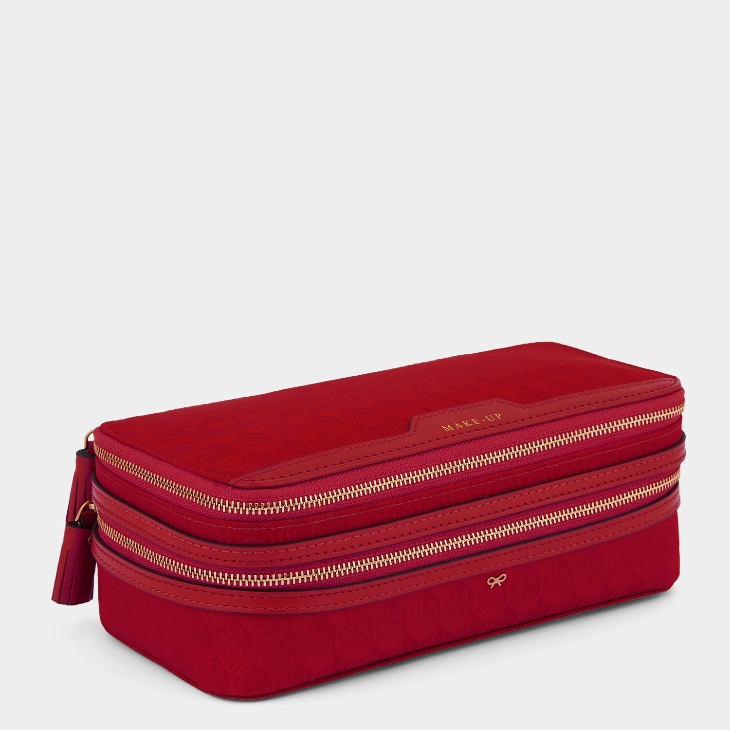 ロゴ メイクアップ ポーチ -

          
            AH Logo Nylon in Red -
          

          Anya Hindmarch JP
