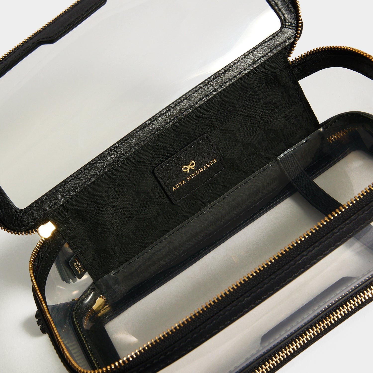 インフライト・ケース | Anya Hindmarch JP