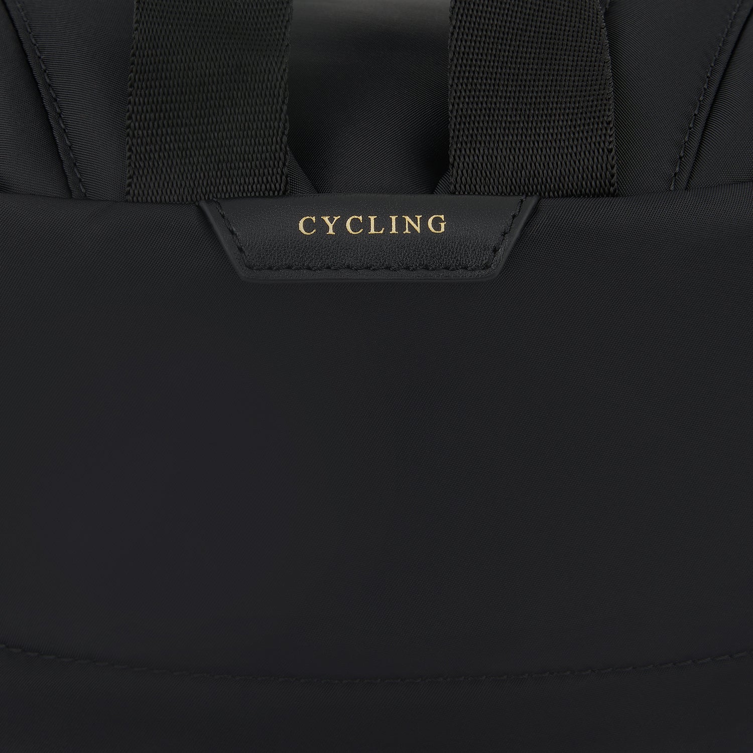 サイクリング バックパック -

          
            Recycled Nylon with PU in Black -
          

          Anya Hindmarch JP
