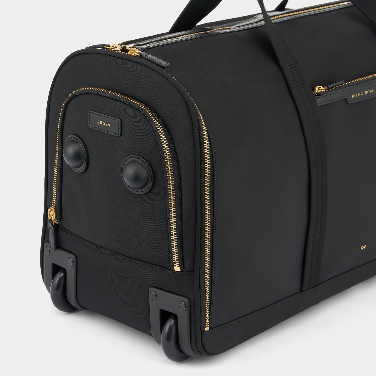 「72 Hour」バッグ -

          
            ECONYL® Regenerated Nylon in Black -
          

          Anya Hindmarch JP
