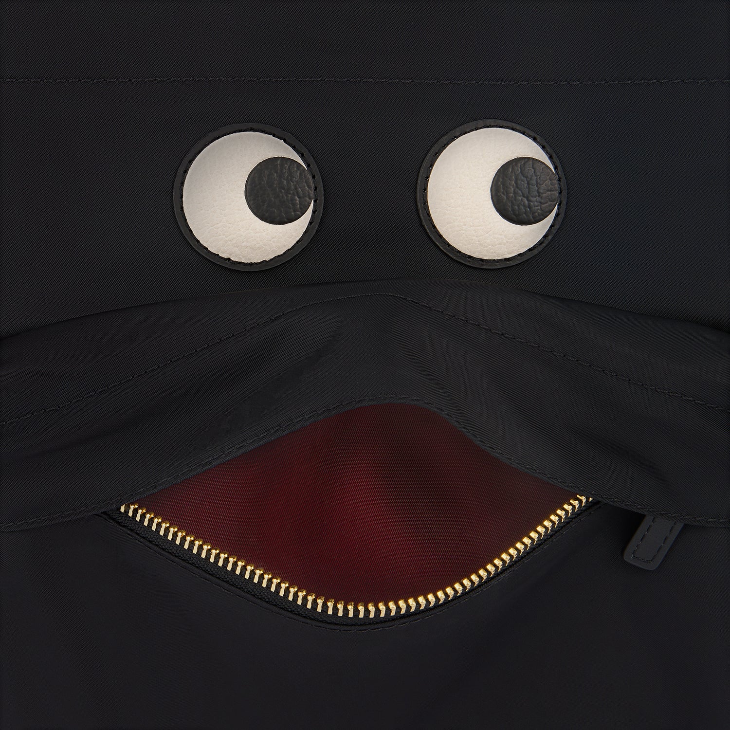 Eyes ナイロン・E/W・トート・ミニ | Anya Hindmarch JP