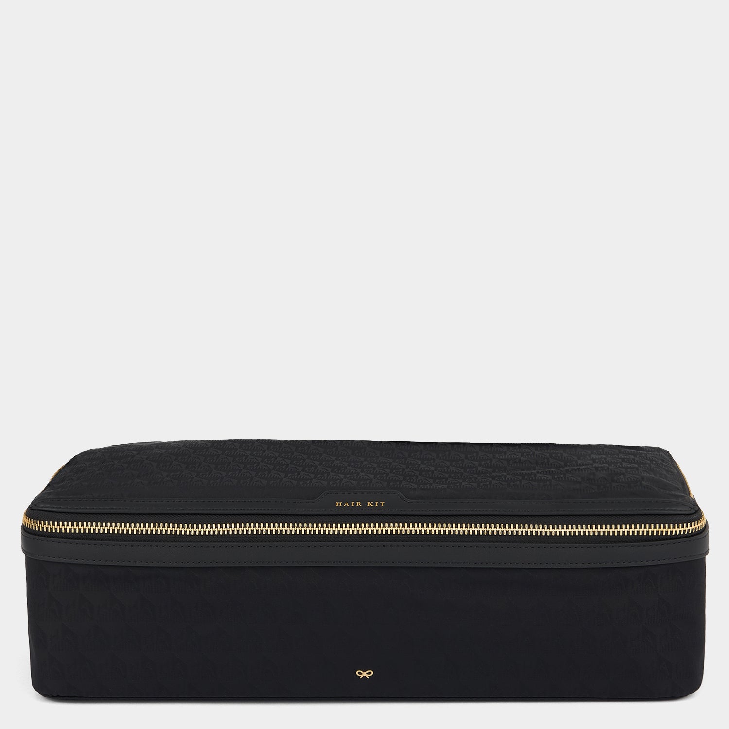 ヘア キット トラベル ポーチ -

          
            AH Logo Nylon in Black -
          

          Anya Hindmarch JP
