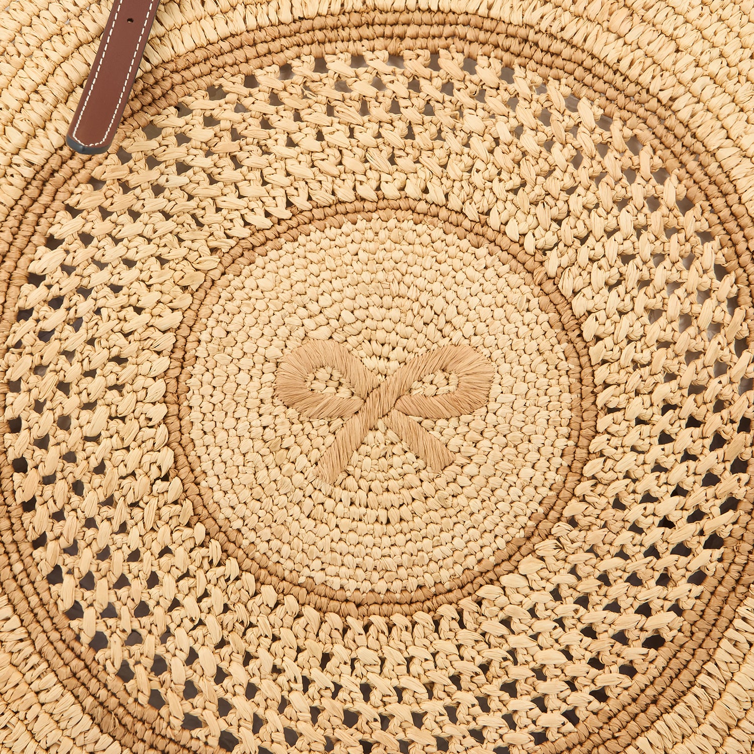 ラフィア ラウンド ボウ トート -

          
            Raffia Natural in Natural -
          

          Anya Hindmarch JP

