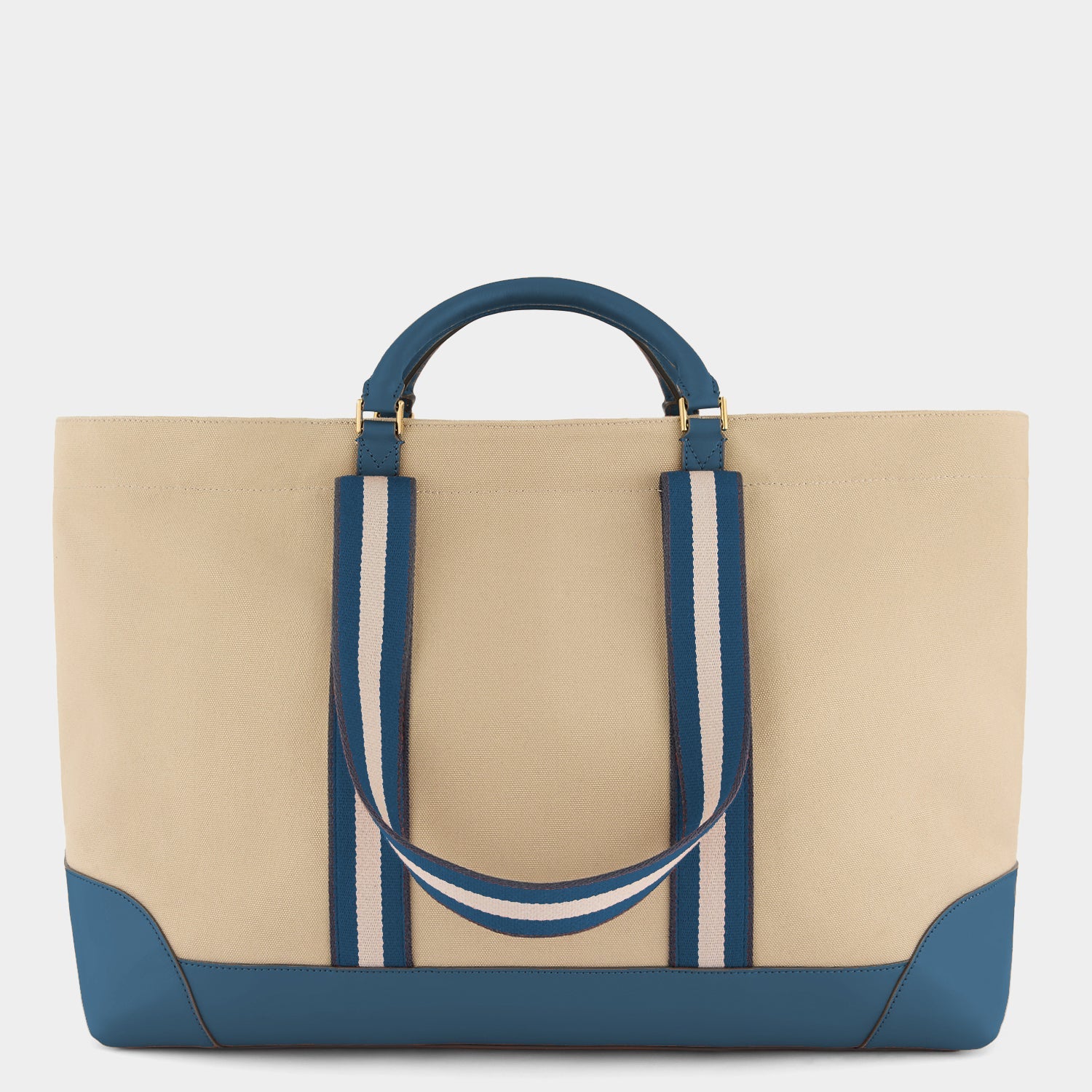 ビスポーク・ウォルトン・トート -

          
            Canvas in Blue -
          

          Anya Hindmarch JP
