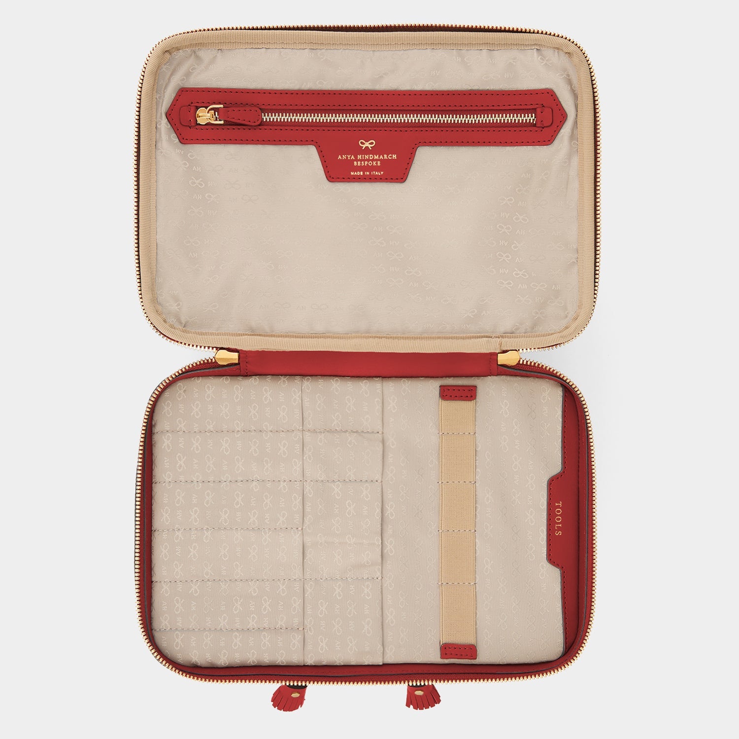ビスポーク・ウォルトン・ヴァニティ キット -

          

          Anya Hindmarch JP
