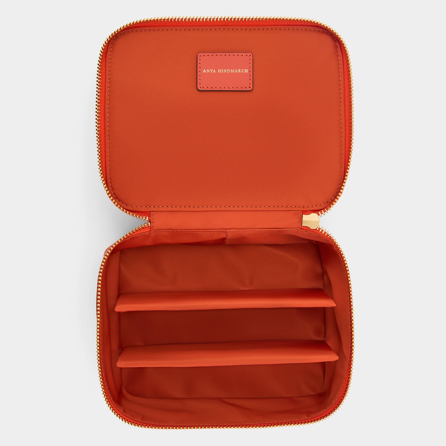 メガネ トリオ ポーチ -

          
            AH Logo Nylon in Burnt Sienna -
          

          Anya Hindmarch JP
