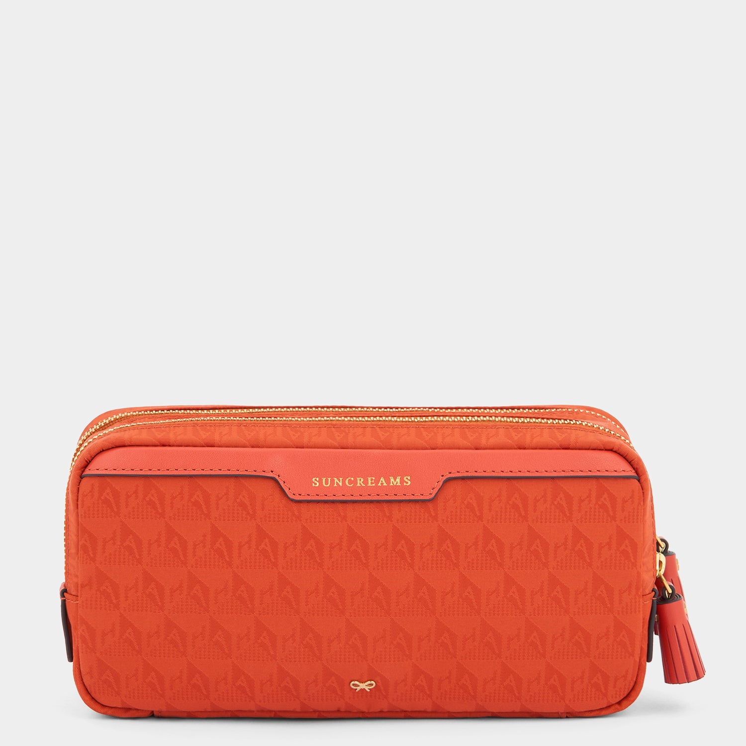 ビーチ シングス ポーチ -

          
            AH Logo Nylon in Burnt Sienna -
          

          Anya Hindmarch JP
