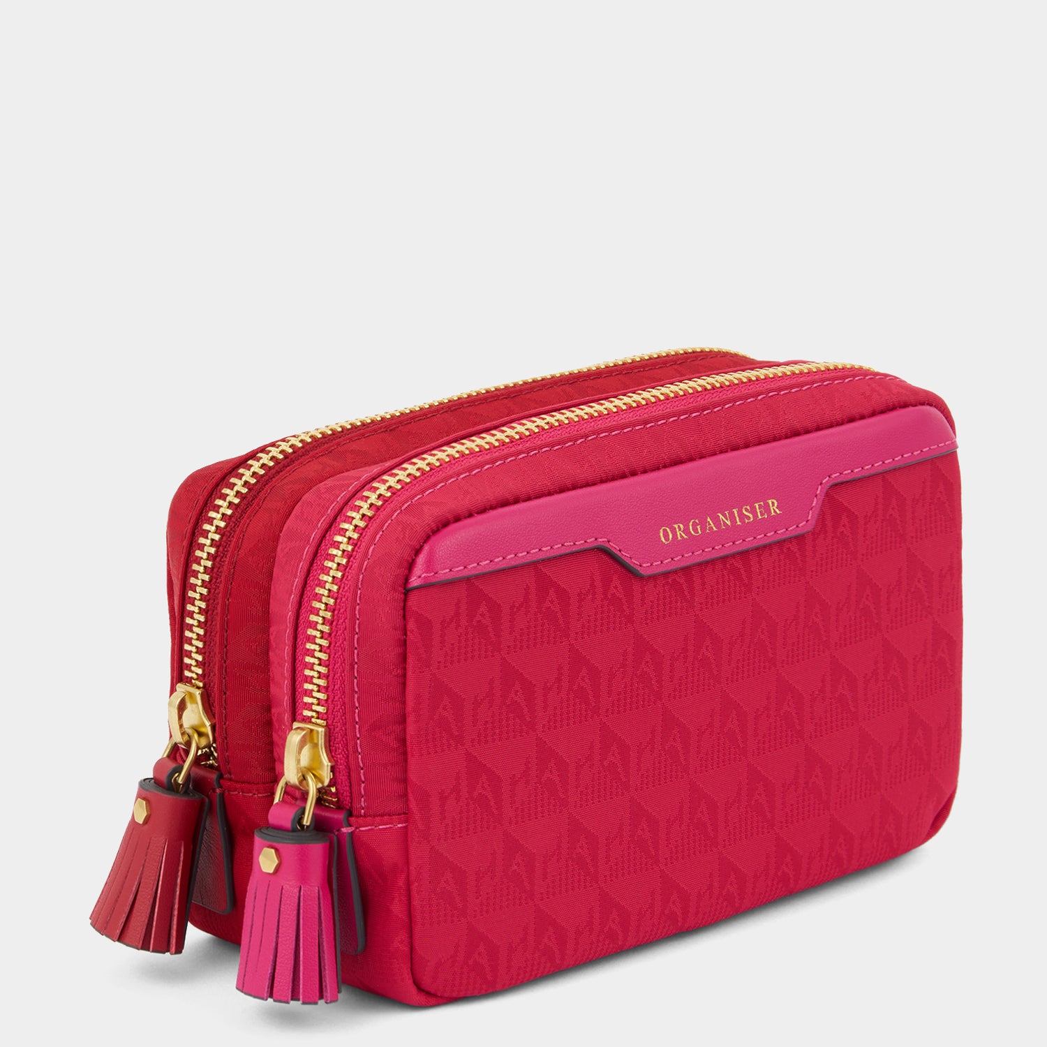 オーガナイザー デュオ ポーチ -

          
            AH Logo Nylon in Magenta -
          

          Anya Hindmarch JP
