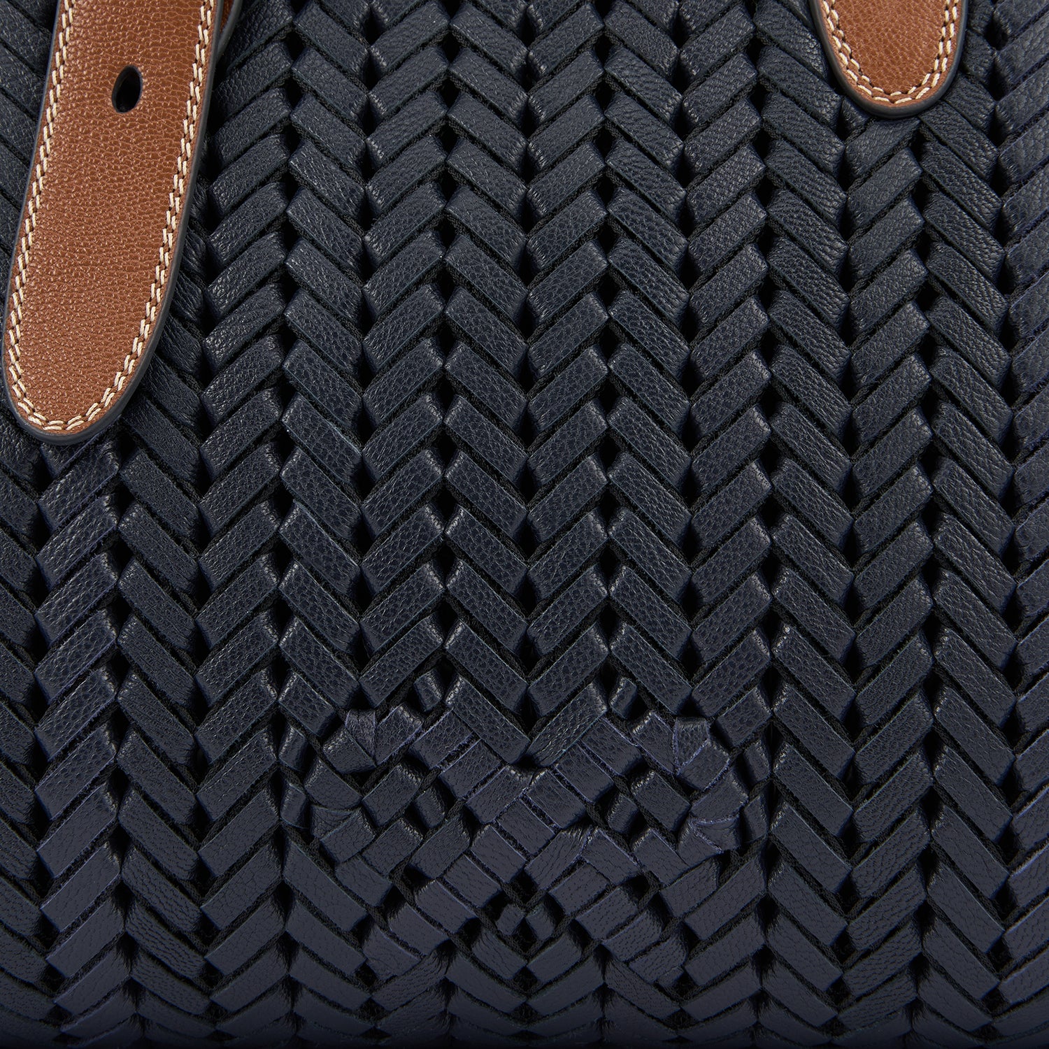 ニーソン スモール スクエア トート | Anya Hindmarch JP ニーソン スモール スクエア トート | Anya Hindmarch JP