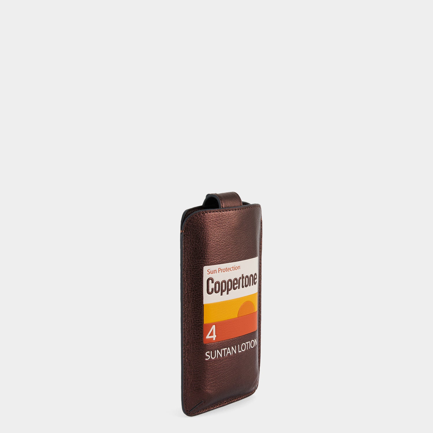 Anya Brands「Coppertone」サングラス ポーチ -

          
            Soft Metallic Capra C in Mahogany -
          

          Anya Hindmarch JP

