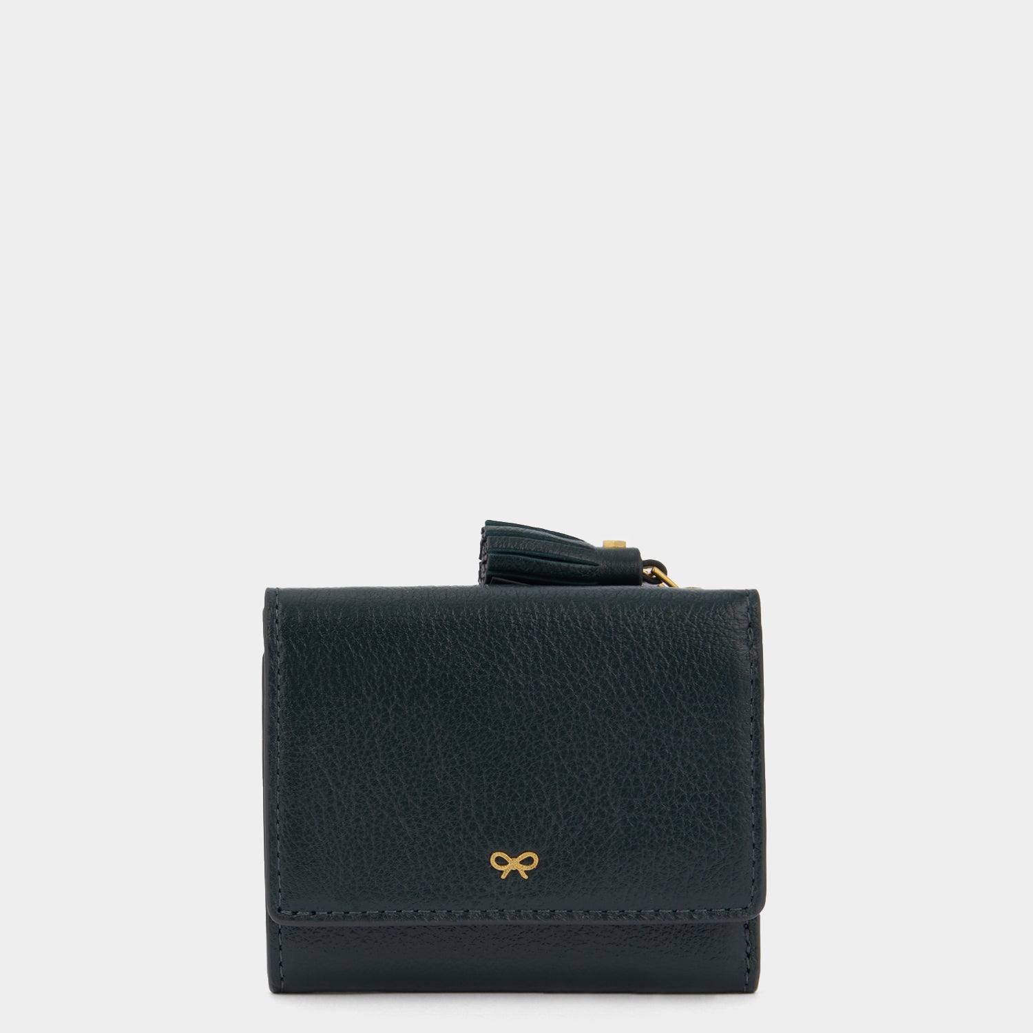 ピーピング アイズ 三つ折り ウォレット -

          
            Shiny Capra in Ink Green -
          

          Anya Hindmarch JP
