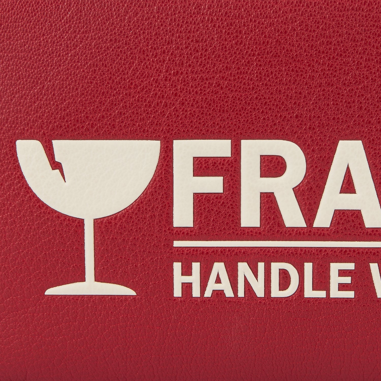 「Fragile」ジップ ルース ポケット -

          
            Shiny Capra in Red -
          

          Anya Hindmarch JP
