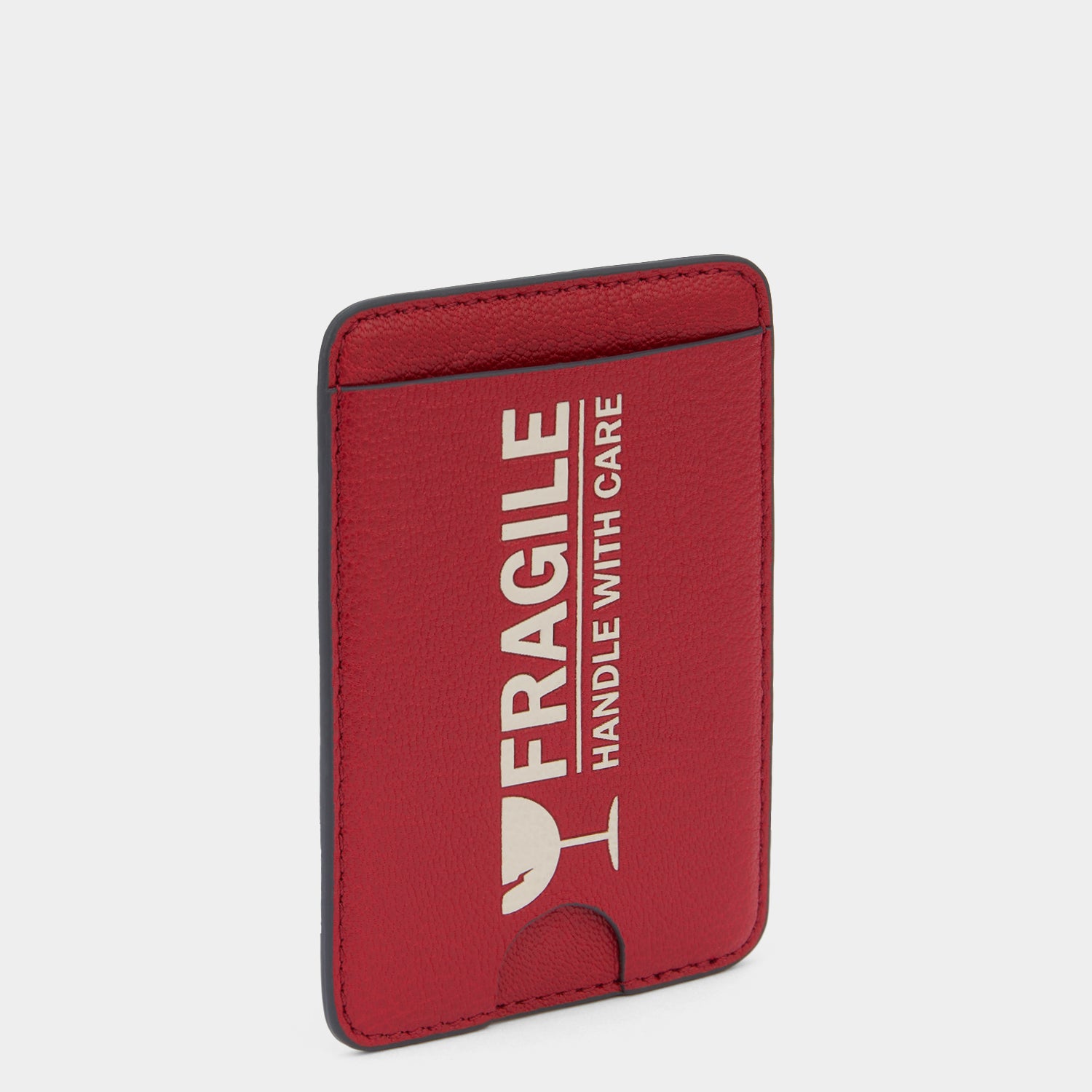 「Fragile」マグネット・カードケース［MagSafe対応］ -

          
            Shiny Capra in Red -
          

          Anya Hindmarch JP
