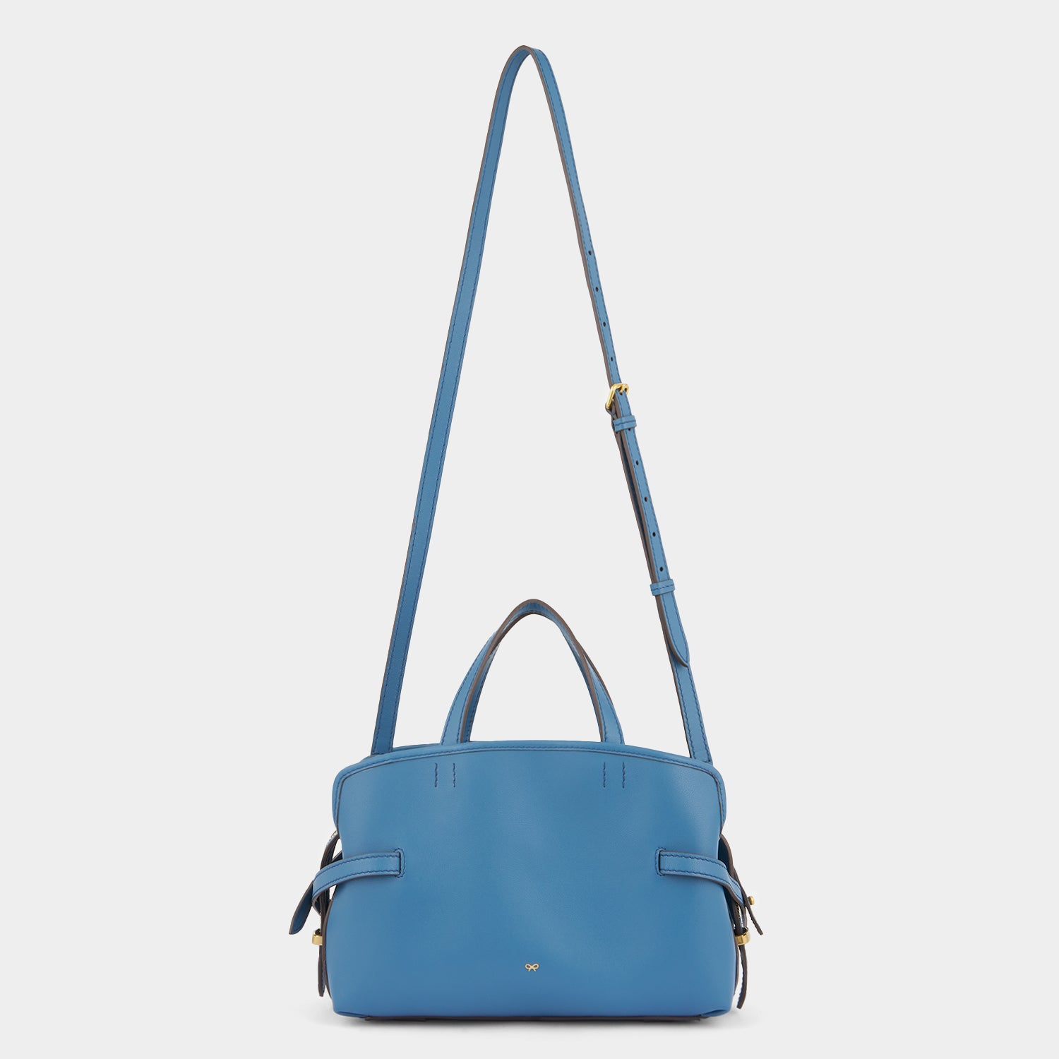 ウィルソン クロスボディ -

          
            Silky Calf in Bluebird -
          

          Anya Hindmarch JP
