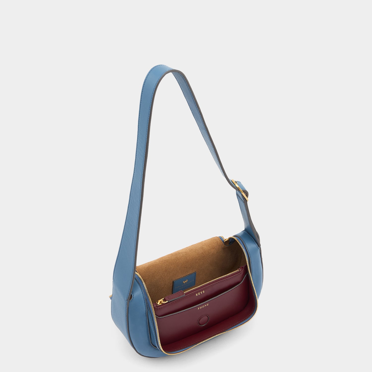 ヴィア スモール クロスボディ -

          
            Silky Calf in Bluebird -
          

          Anya Hindmarch JP
