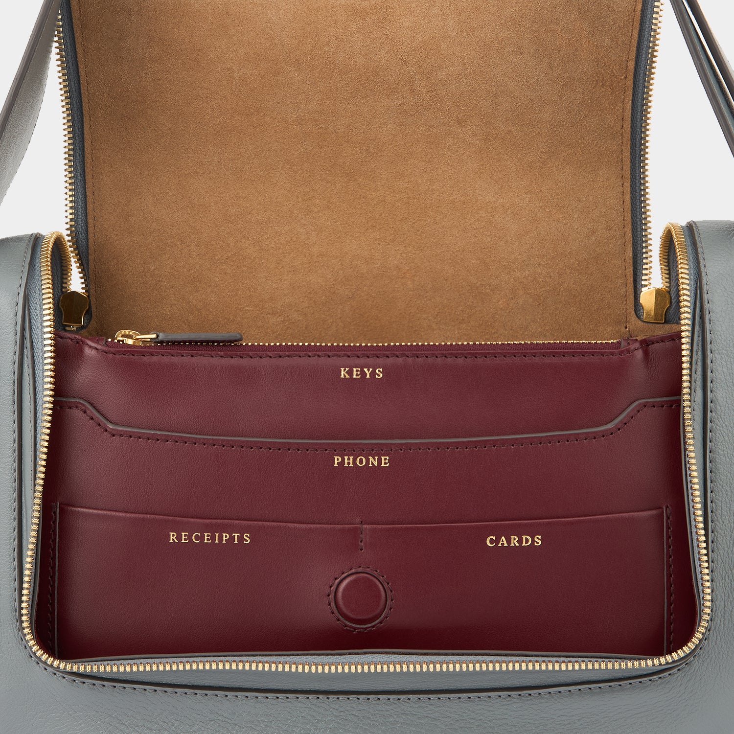 ヴィア ショルダー バッグ -

          
            Shiny Calf in Shadow -
          

          Anya Hindmarch JP
