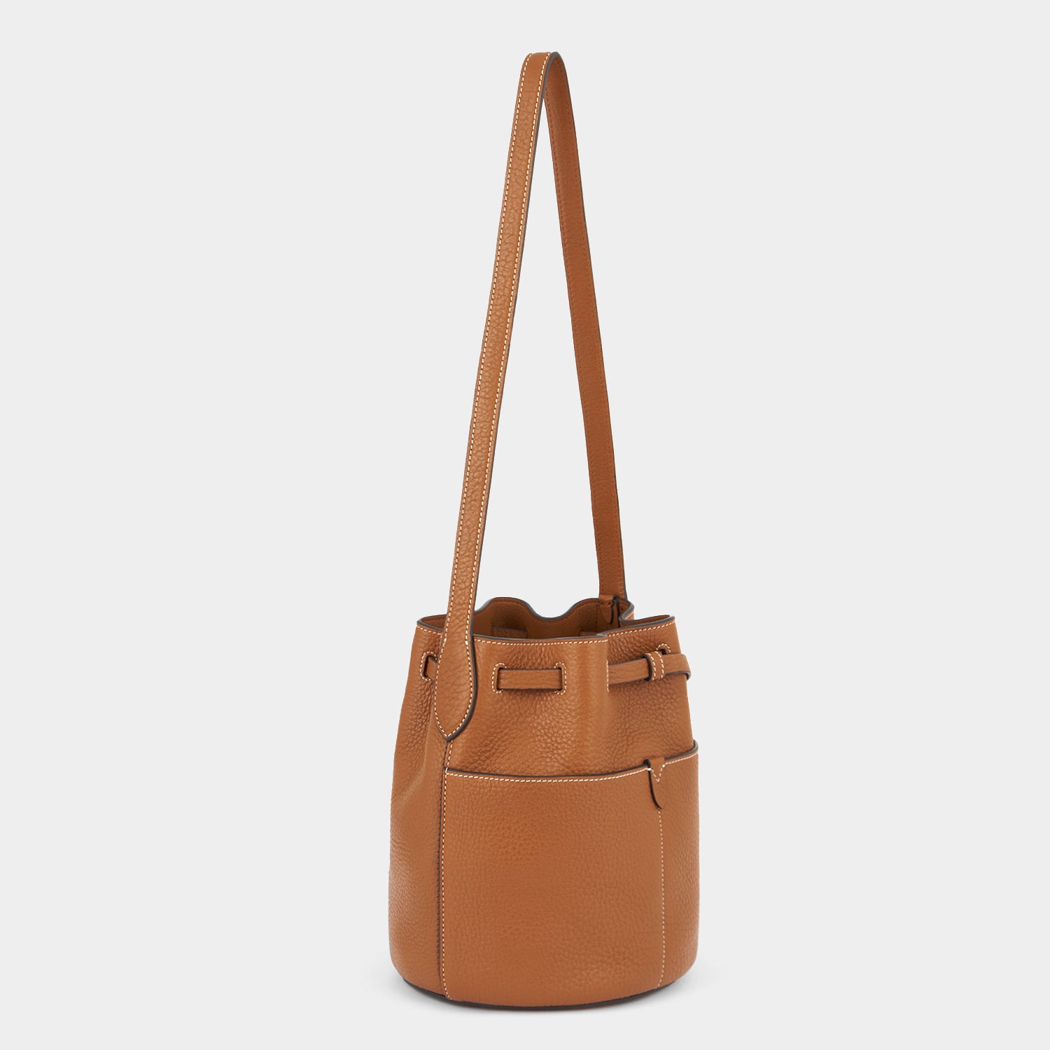 Return To Nature スモール バケット バッグ -

          
            Eco Natural Grain in Pecan -
          

          Anya Hindmarch JP

