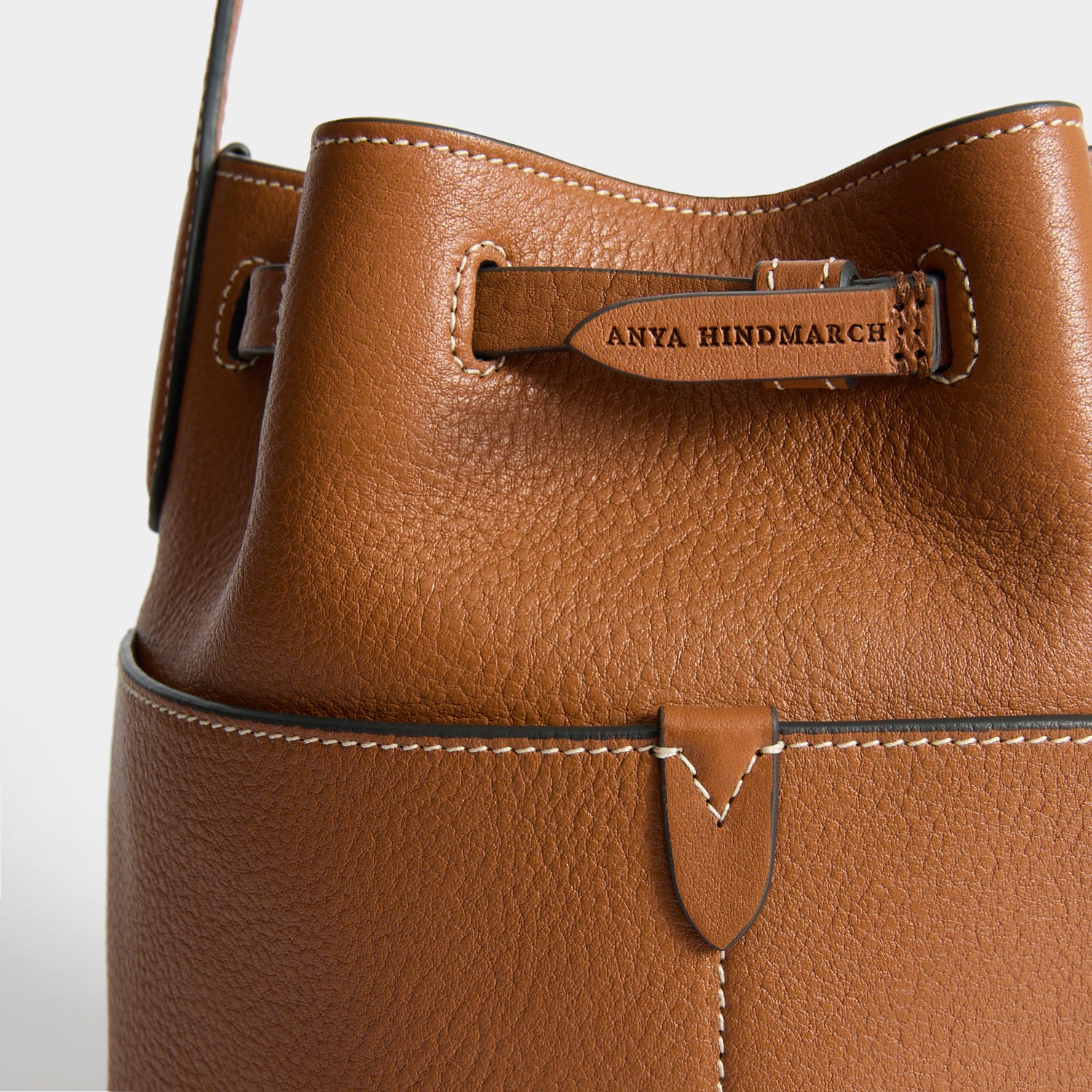 Return To Nature」スモール・バケット・バッグ | Anya Hindmarch JP