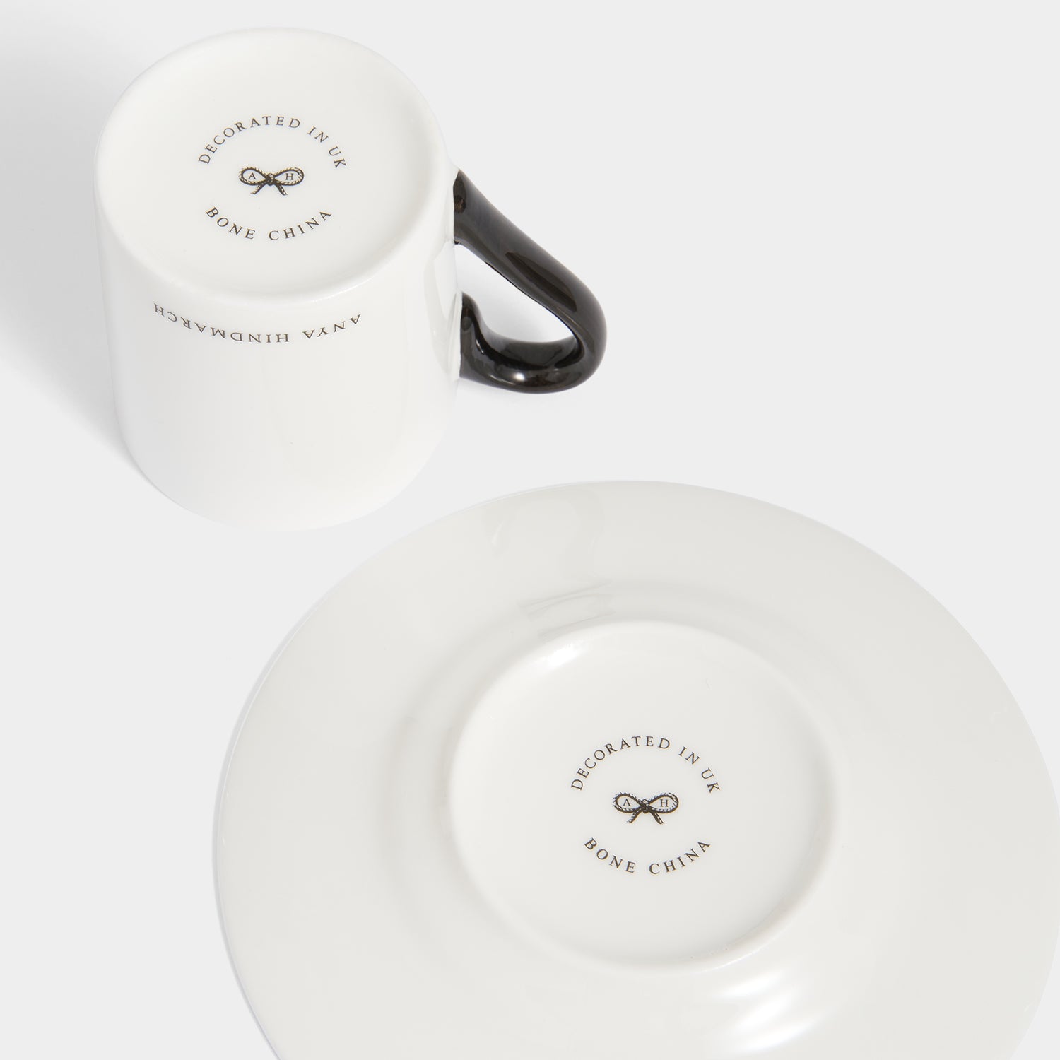 アイズ エスプレッソ セット -

          
            Bone China in White -
          

          Anya Hindmarch JP
