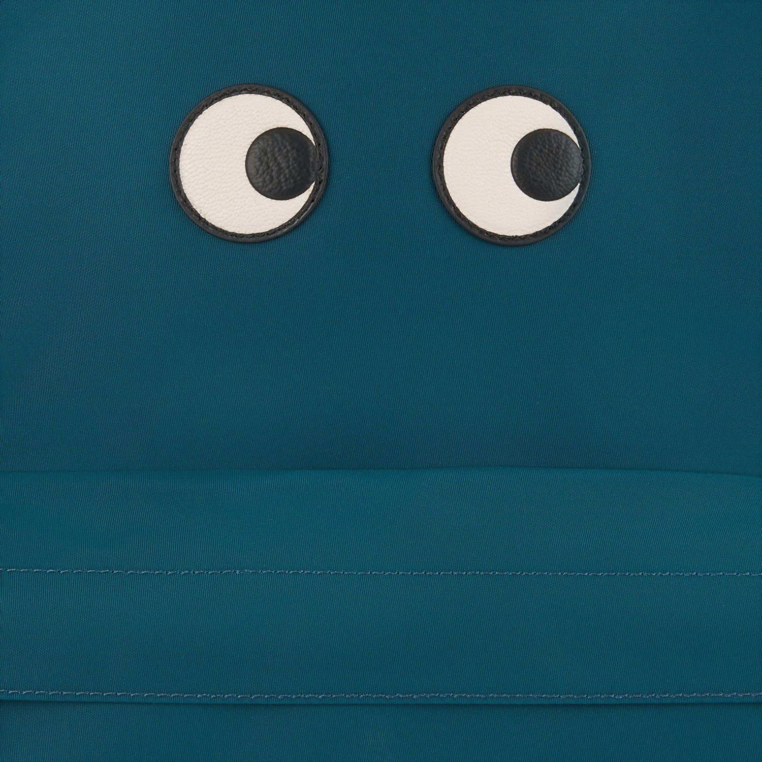 アイズ バックパック -

          
            New Nylon in Dark Teal -
          

          Anya Hindmarch JP
