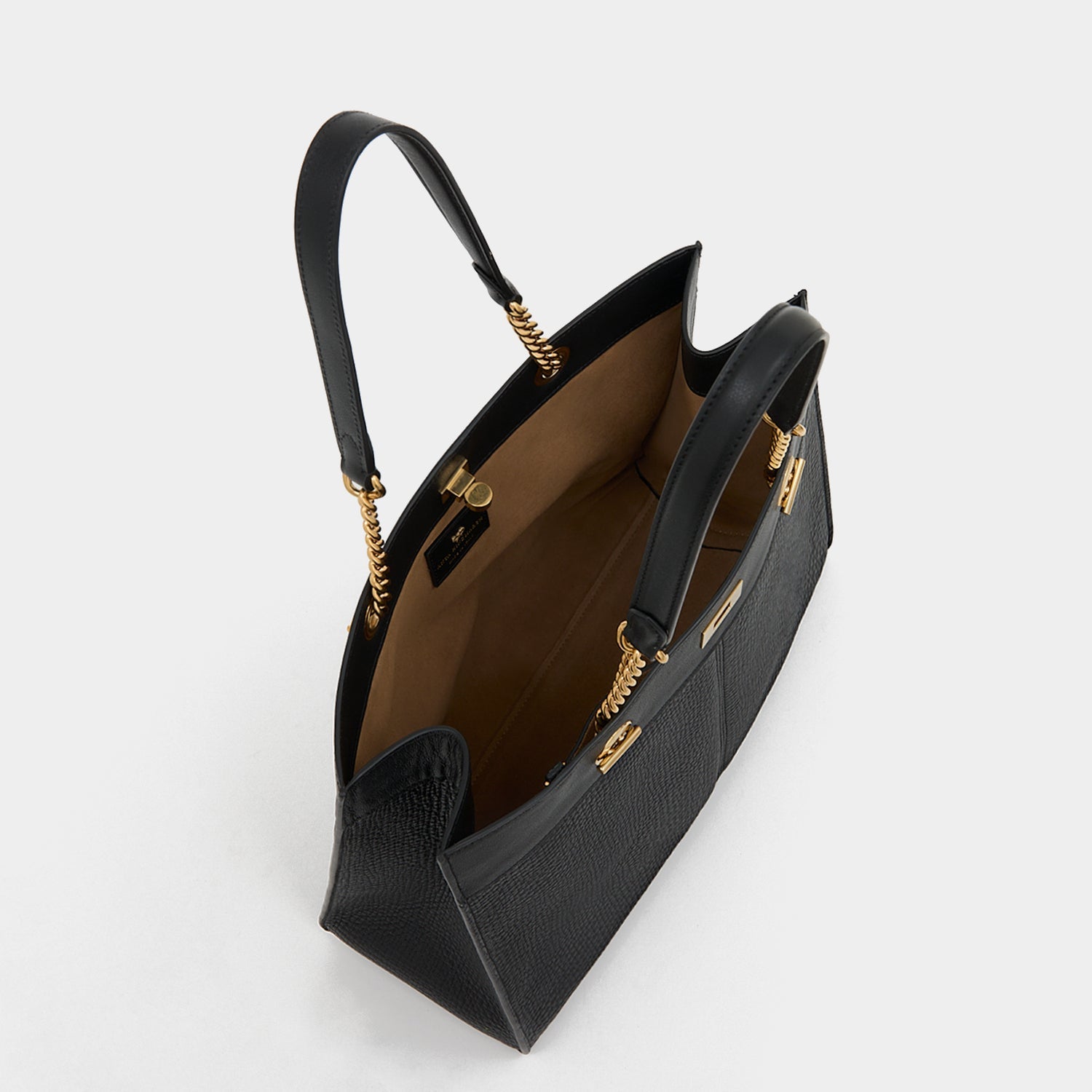 Mortimer：モティマー・アイレット・チェーン・スモール・トート -

          
            Crosshatch Leather in Black -
          

          Anya Hindmarch JP
